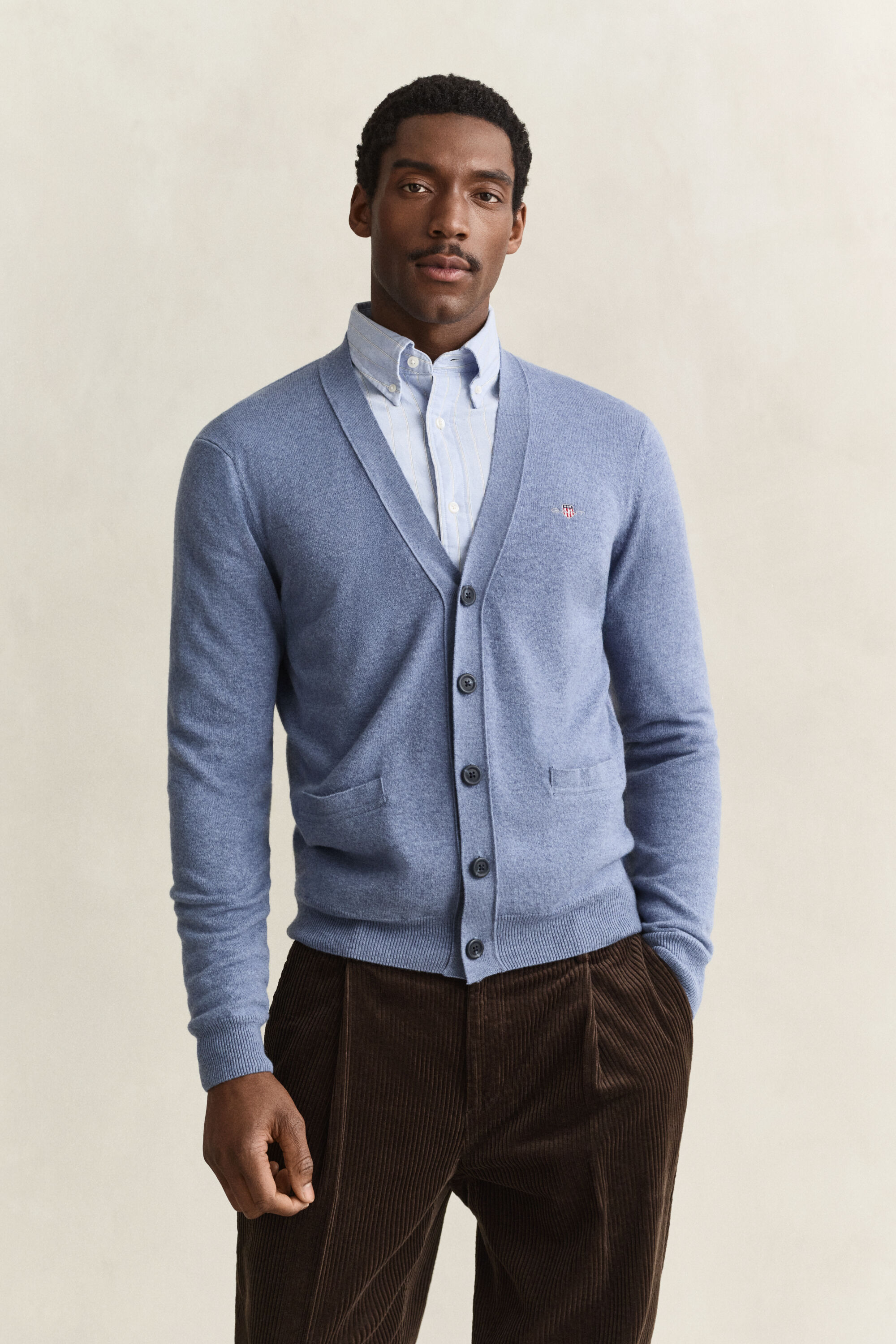 V-Neck Strickjacke aus Lambswool