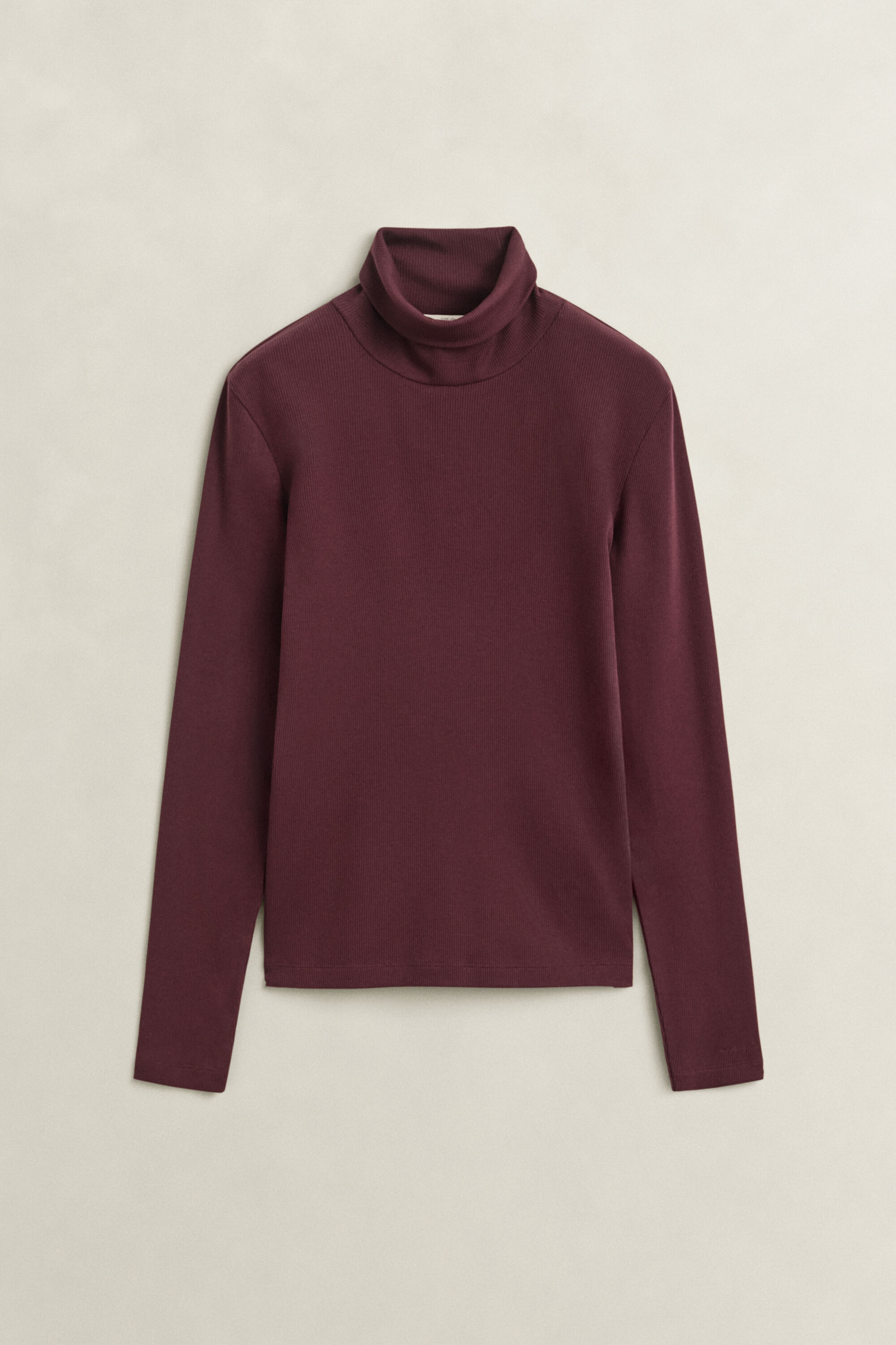 Geripptes Rollkragenshirt