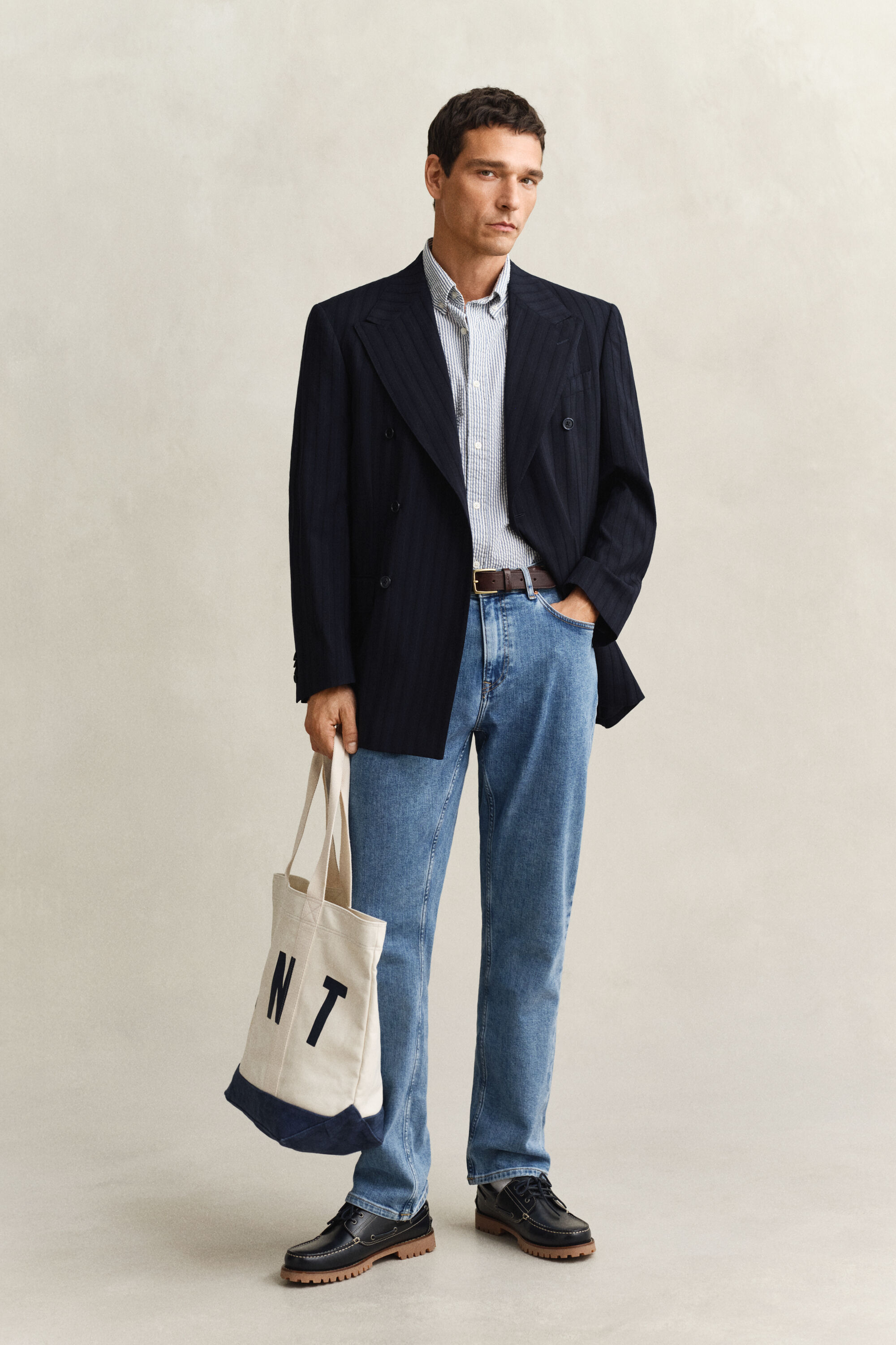 Kurzärmliges Seersucker-Hemd mit Streifen