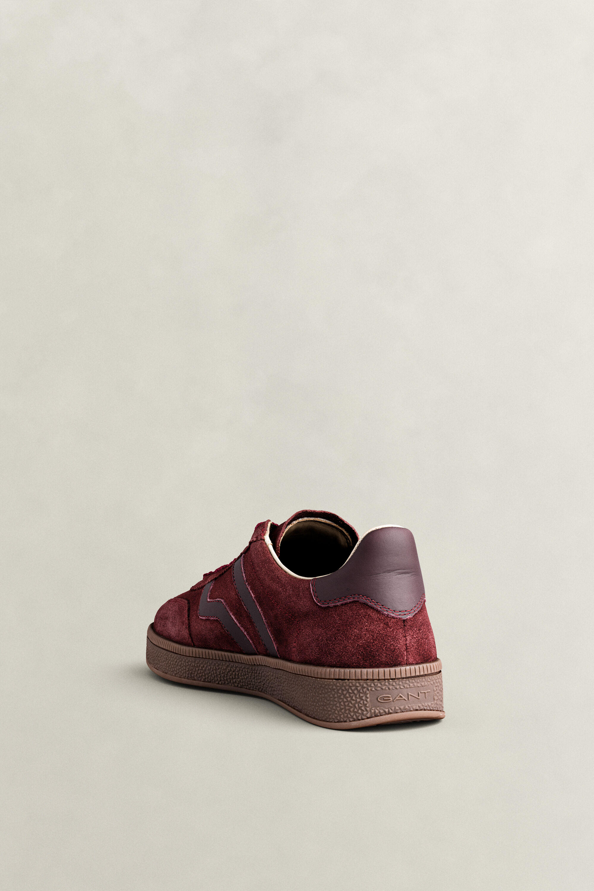 Cuzima Sneaker aus Veloursleder