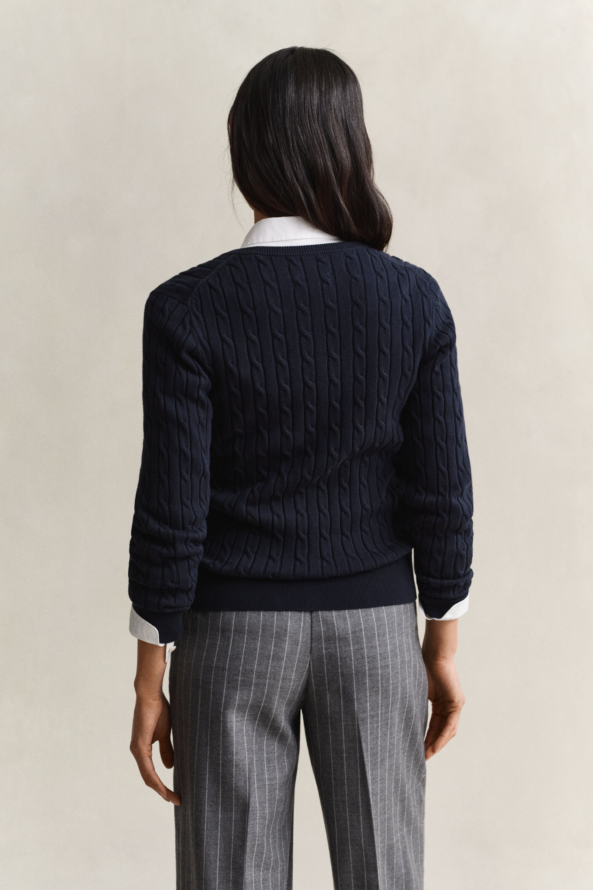 Strickjacke mit Zopfmuster