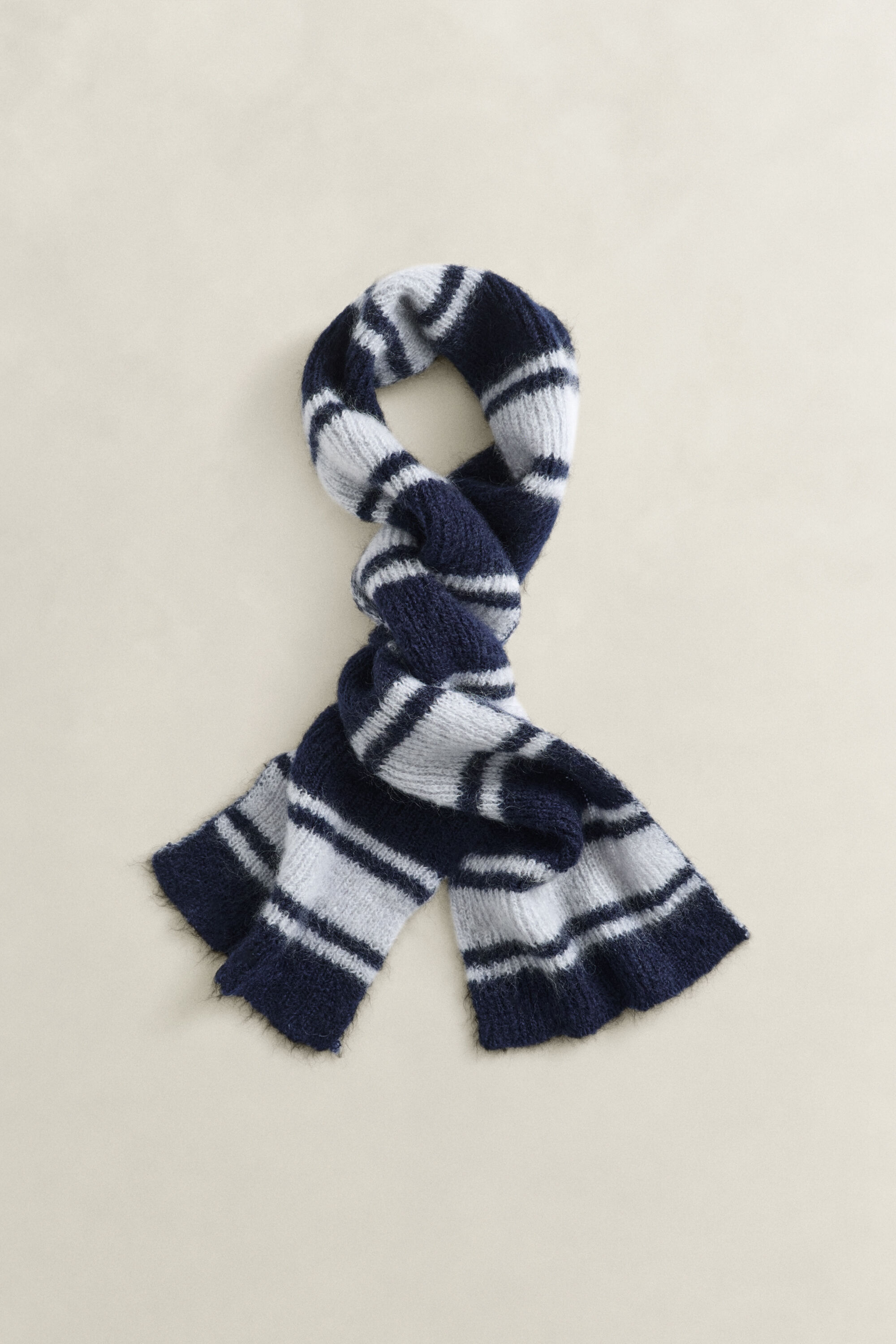 Gestreifter Mohair-Schal