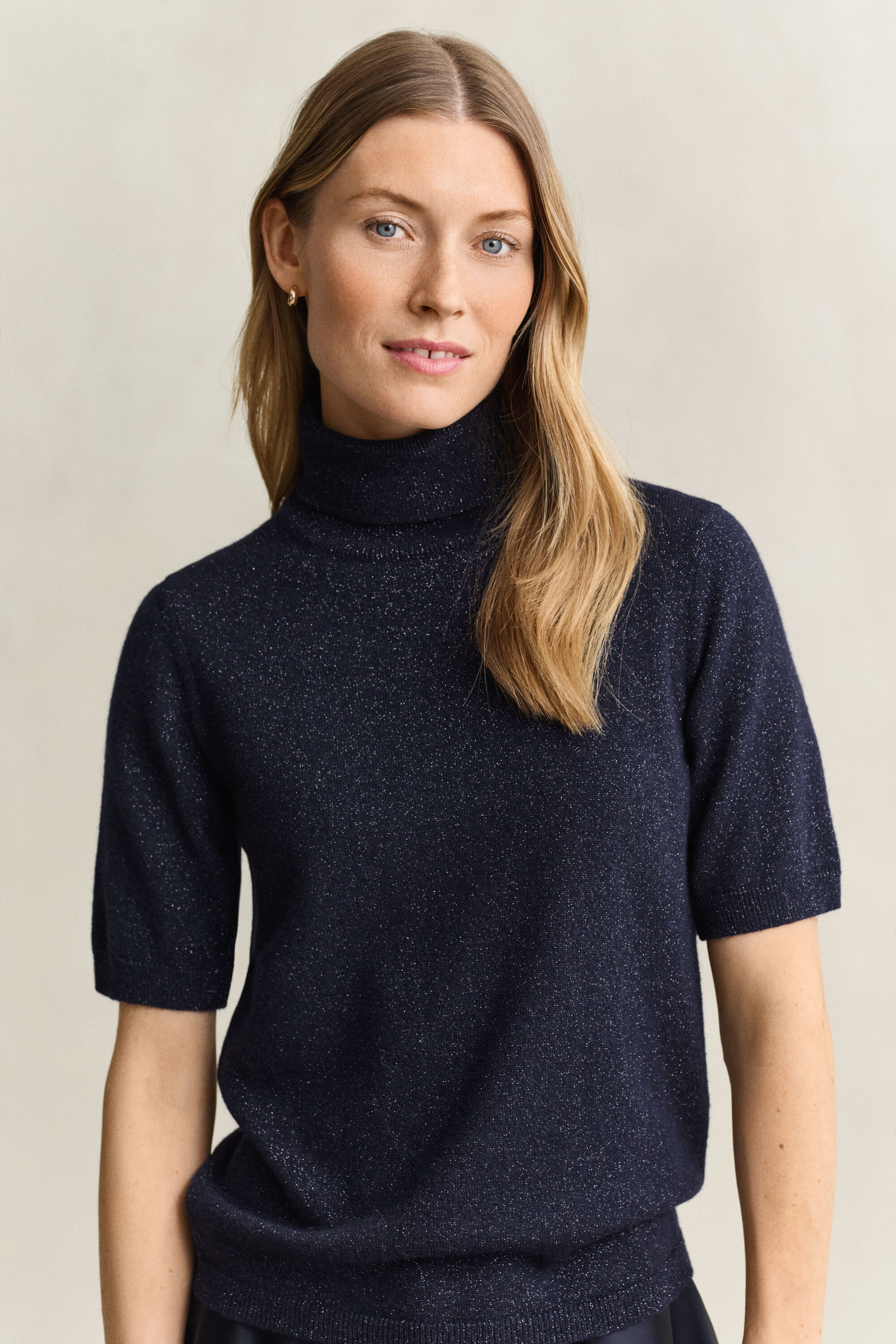 Rollkragenpullover aus Metallic-Wollgemisch