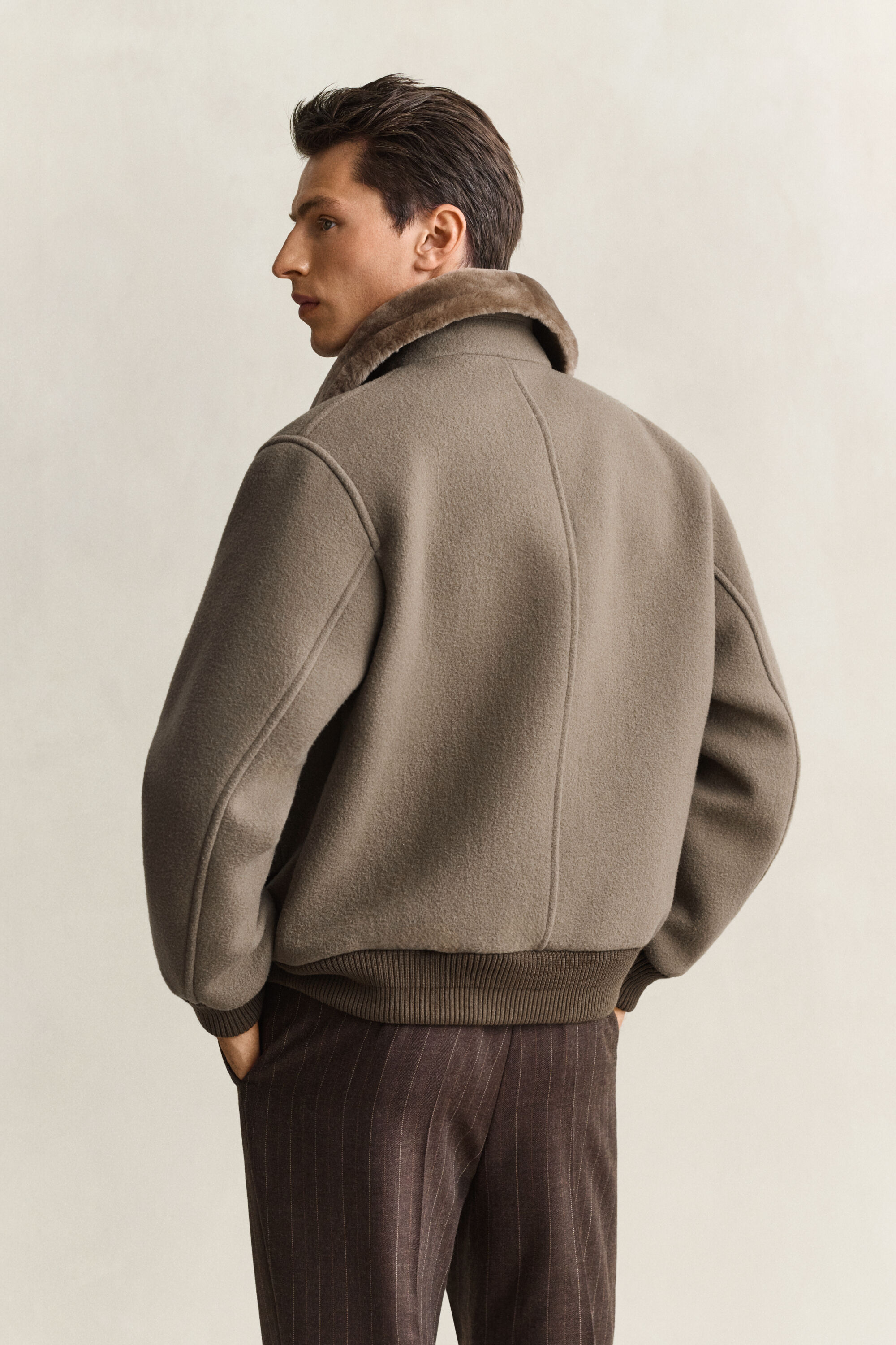 Fliegerjacke aus Wolle mit Shearlingesatz
