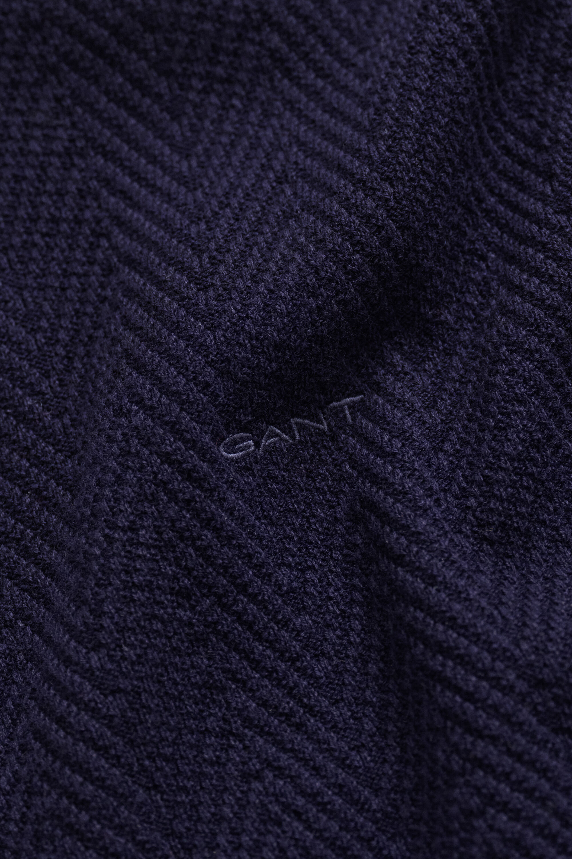 Strickjacke mit Reißverschluss und Fischgrätmuster