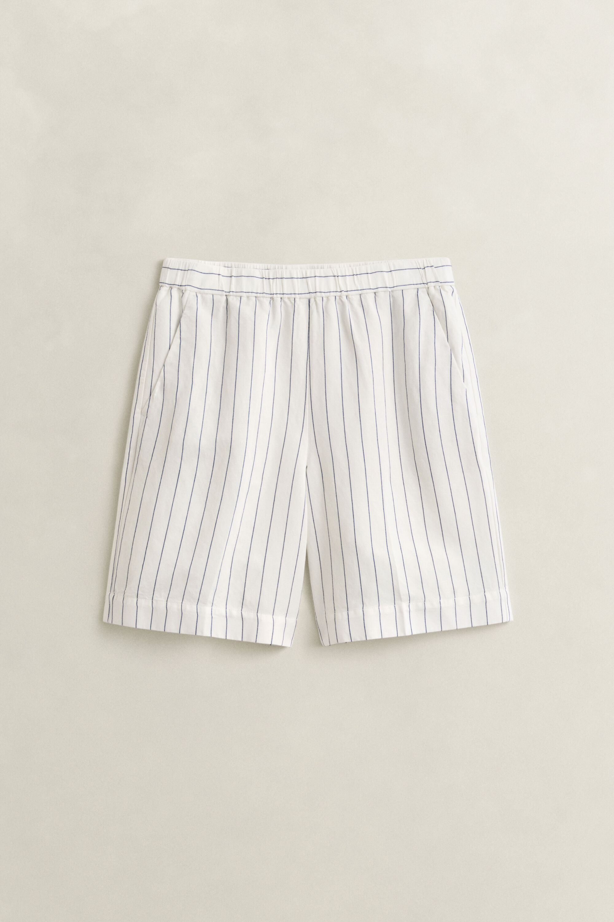 Gestreifte Shorts aus Leinenmix