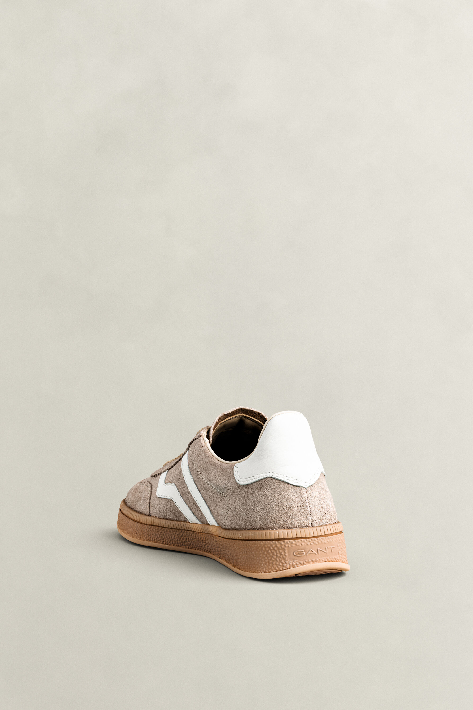 Cuzima Sneaker aus Veloursleder