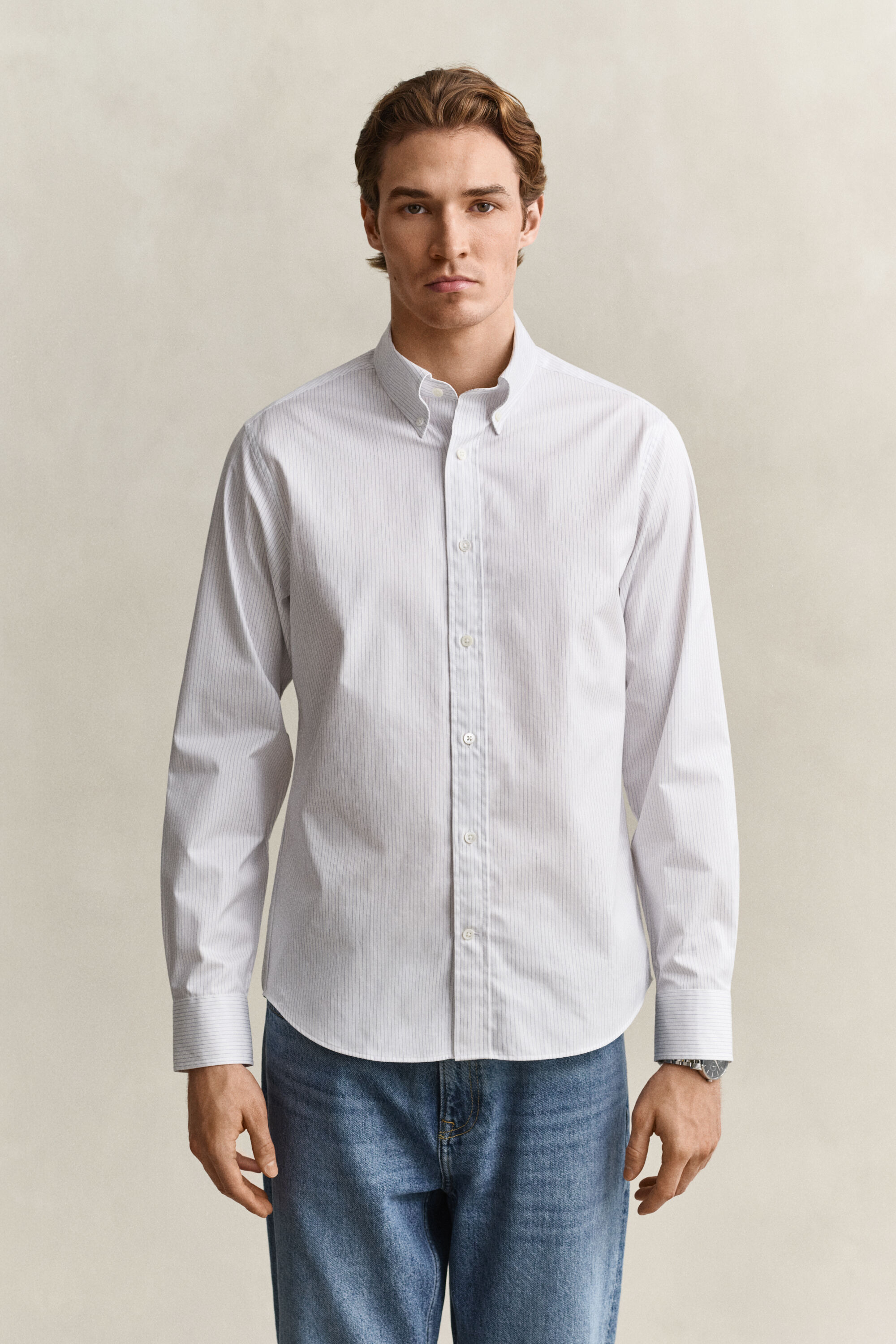Gestreiftes Anzughemd aus Twill