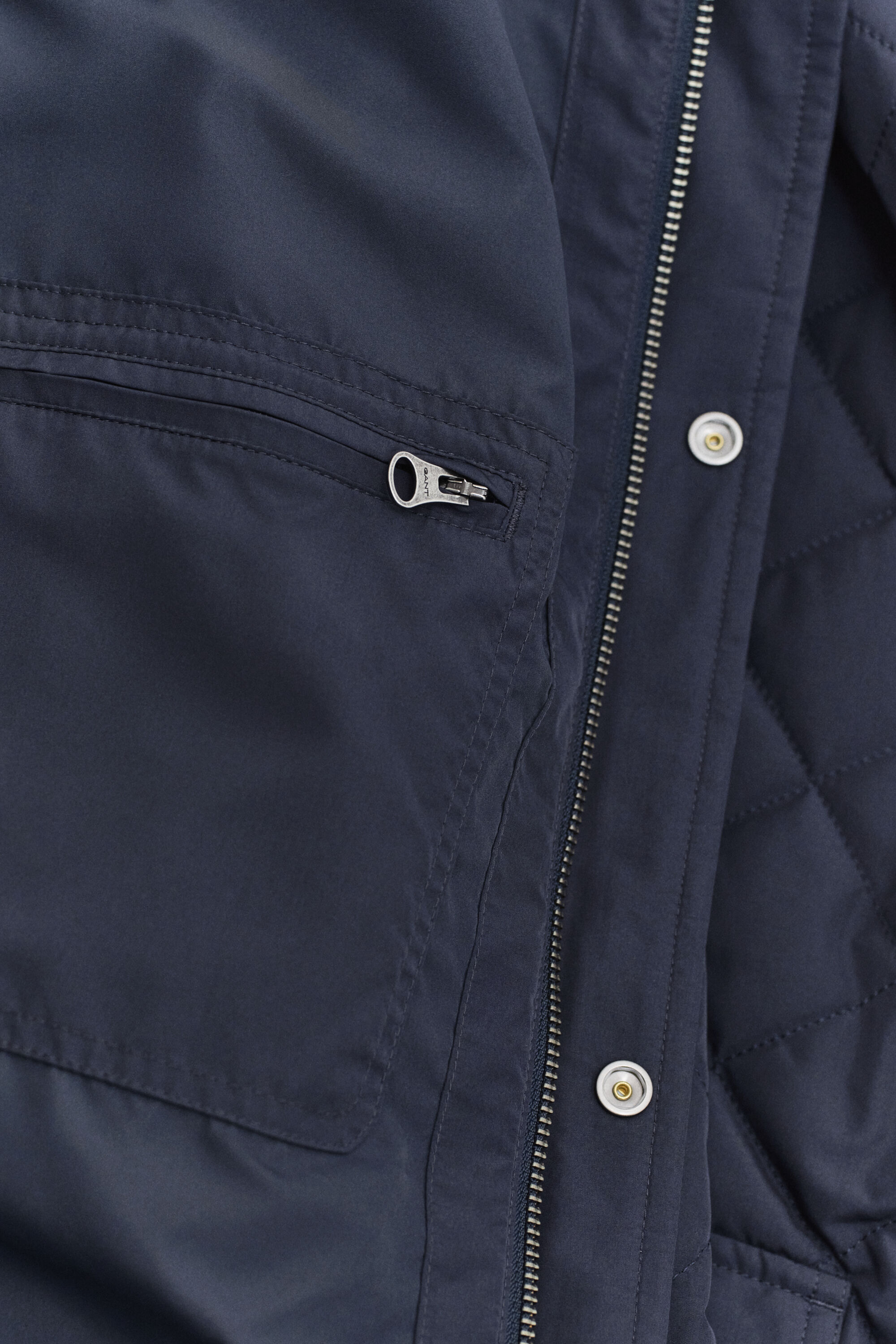 Mittellange Steppjacke