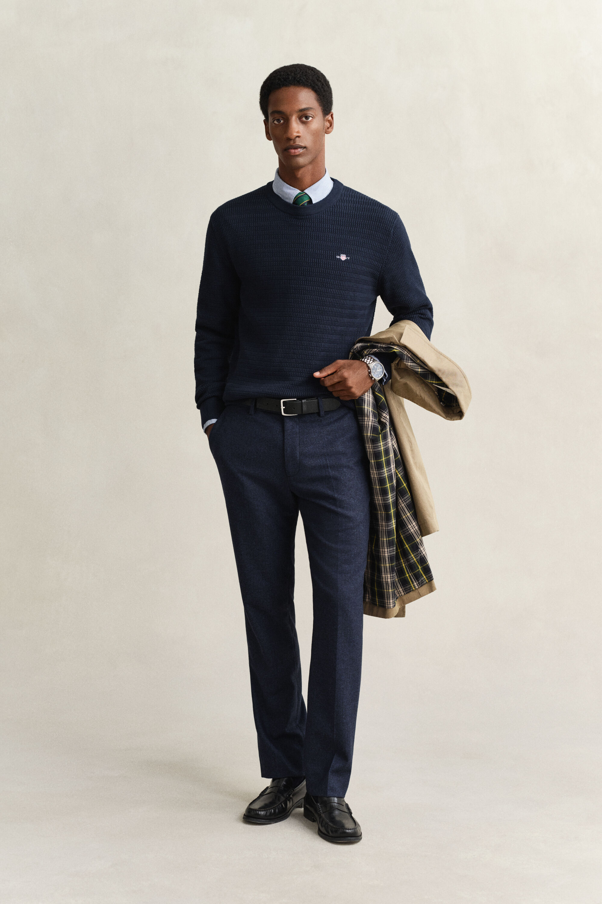 Rundhalspullover mit Mini-Zopfmuster