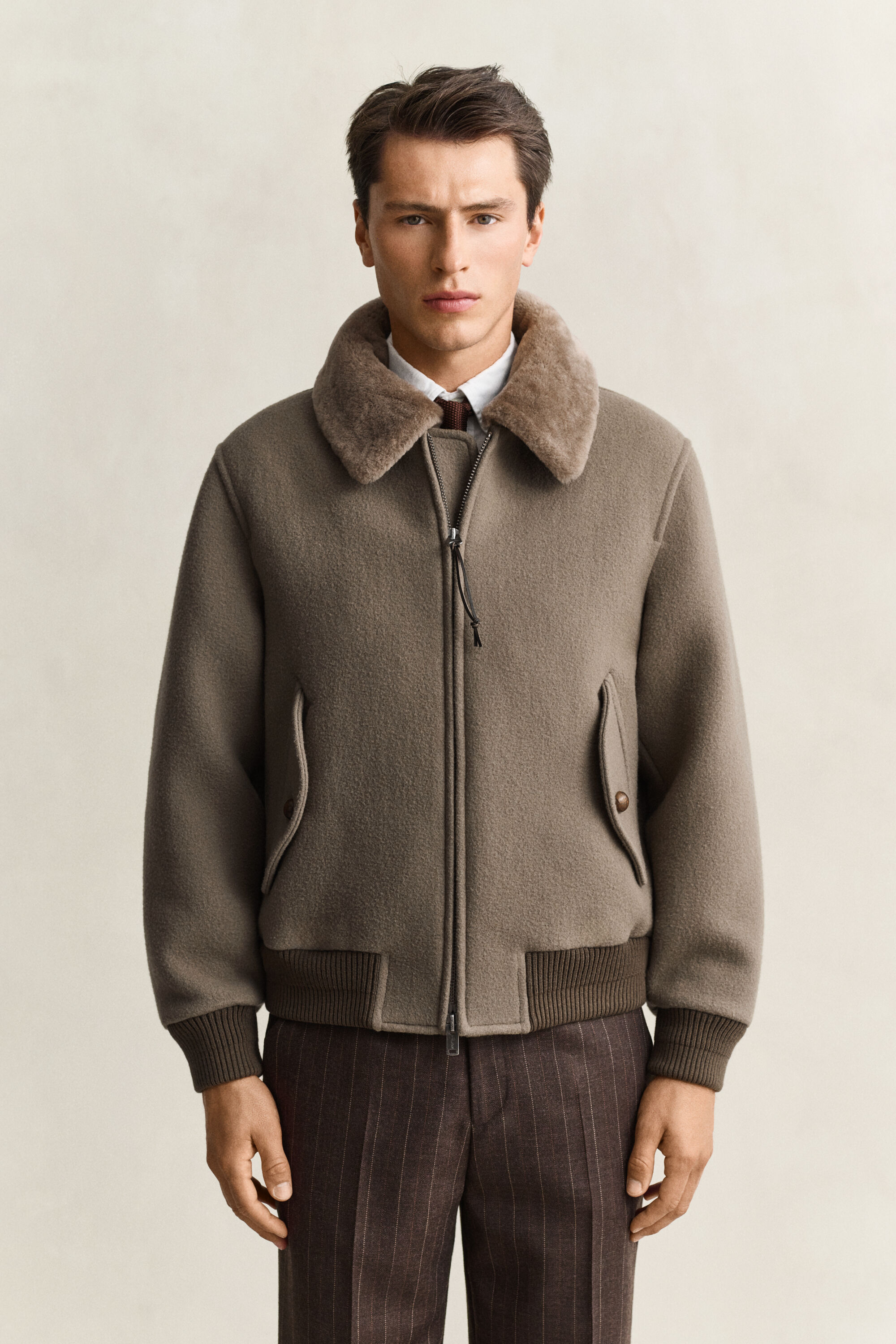 Fliegerjacke aus Wolle mit Shearlingesatz