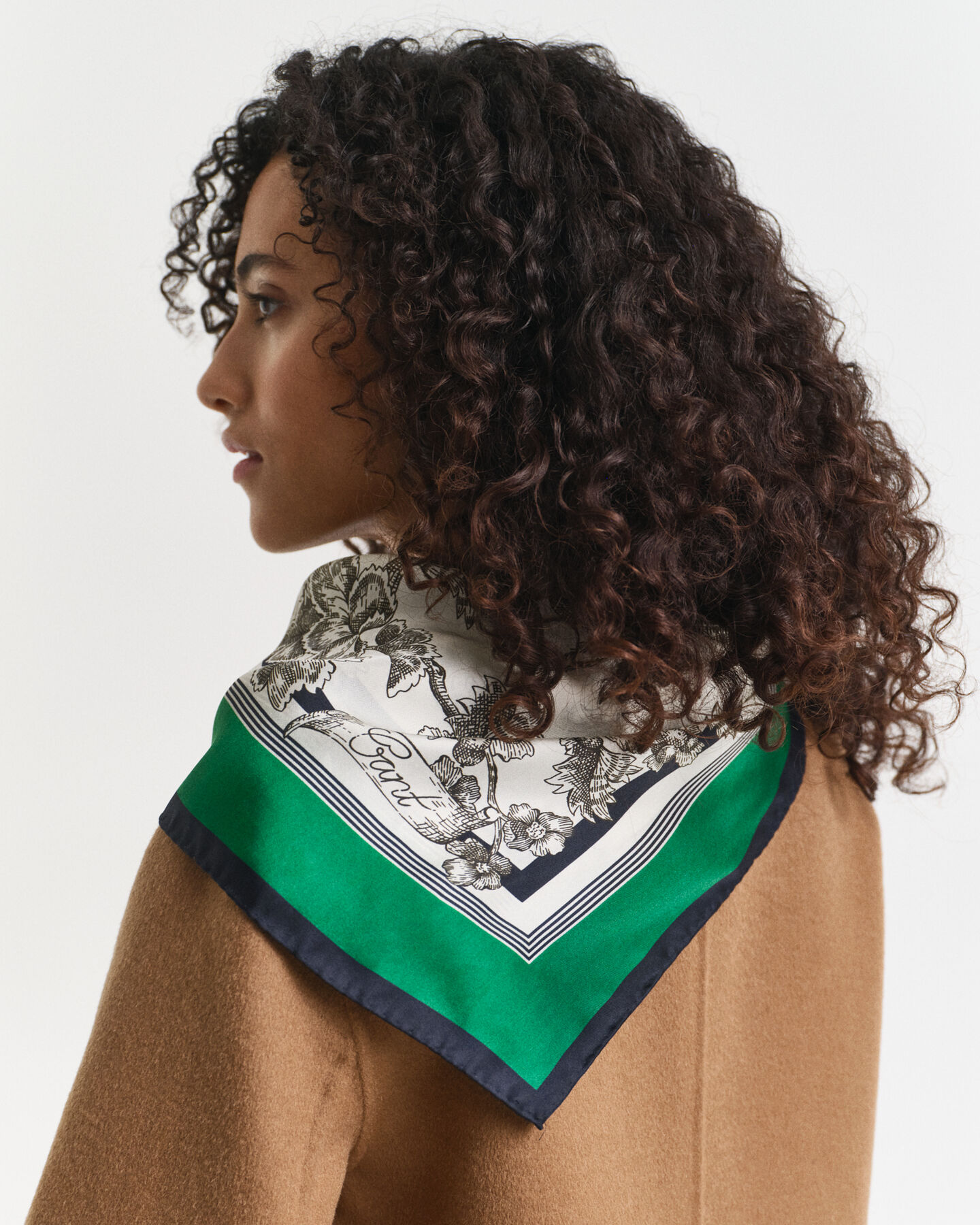 Seidentuch mit Baum-Print