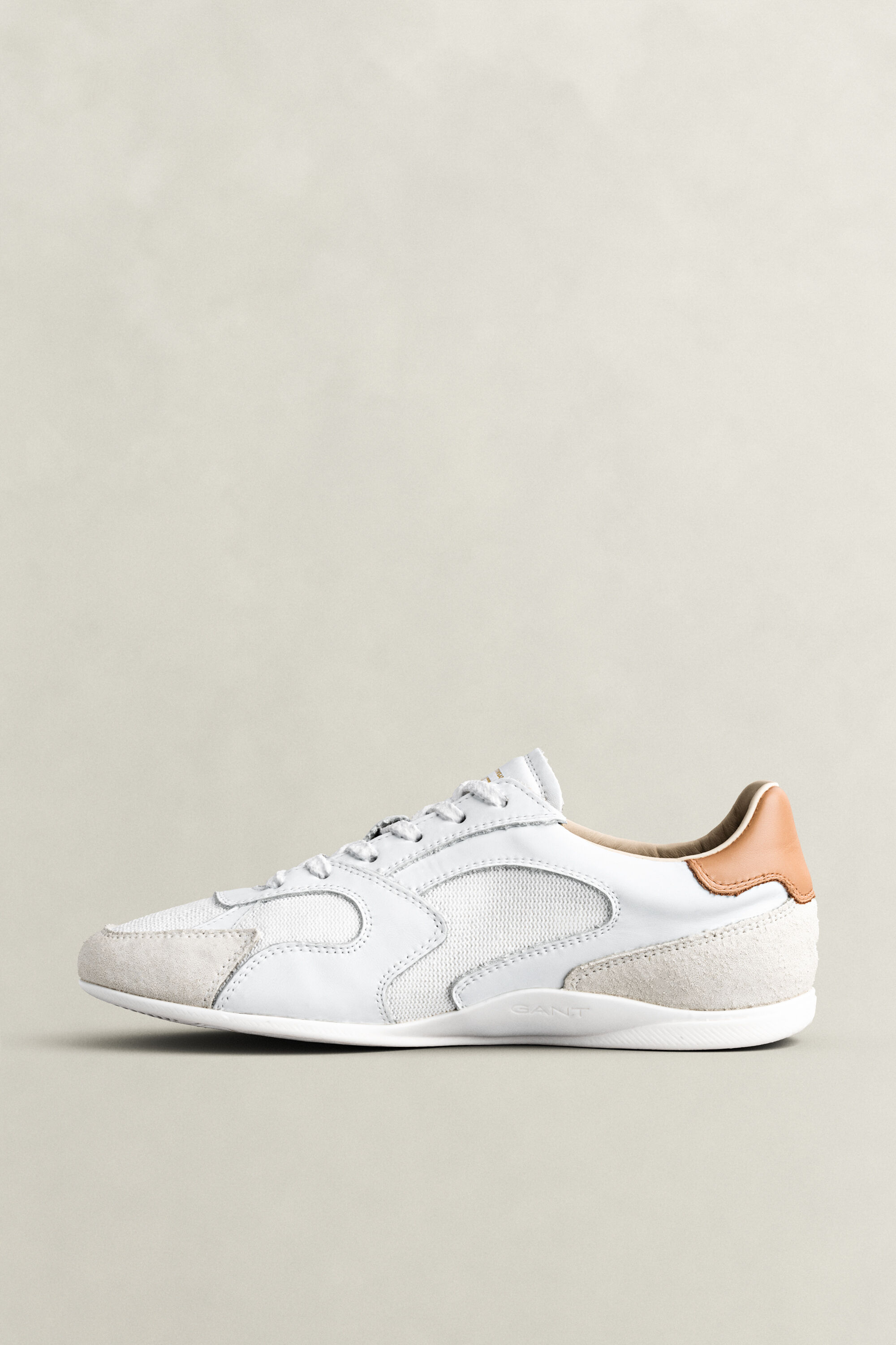 Sherly Sneaker aus Glatt- und Veloursleder