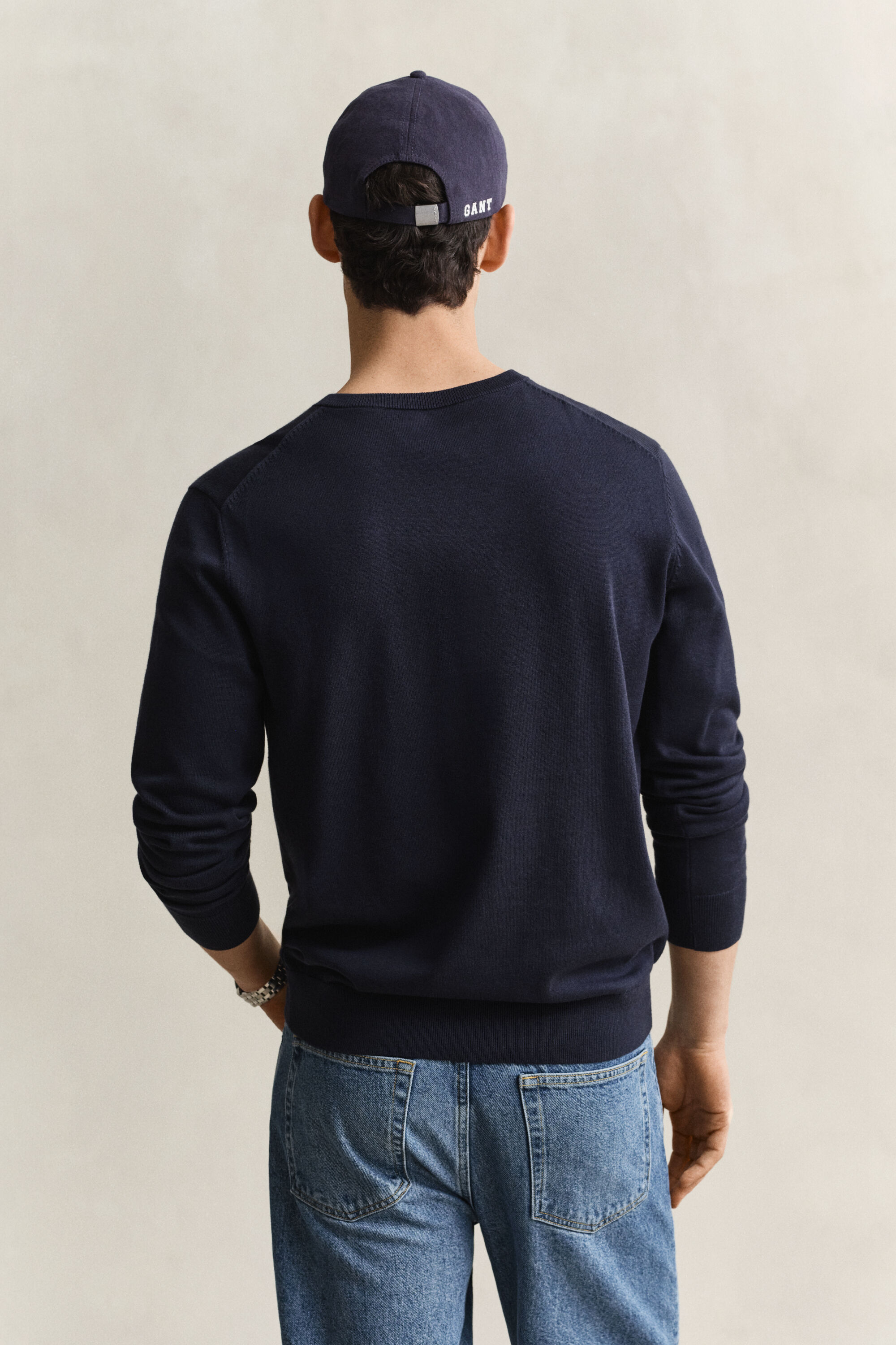 Klassischer V-Neck Pullover aus Baumwolle