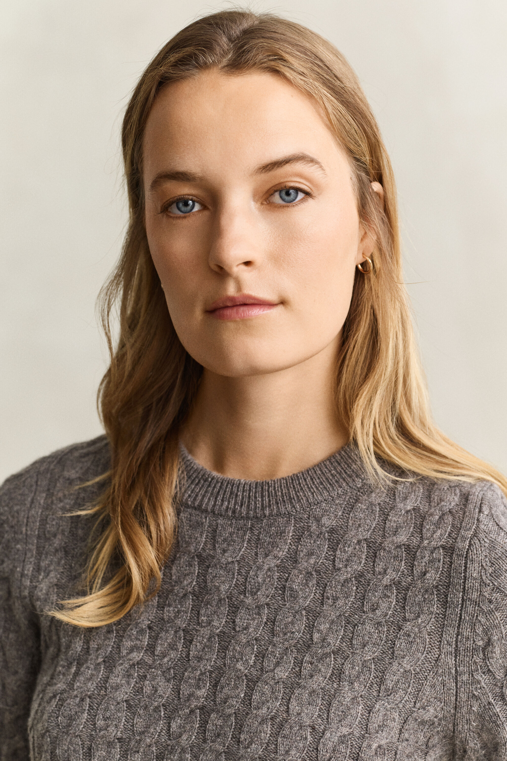 Kurzarmpullover mit Zopfmuster aus Woll-Kaschmir-Mix