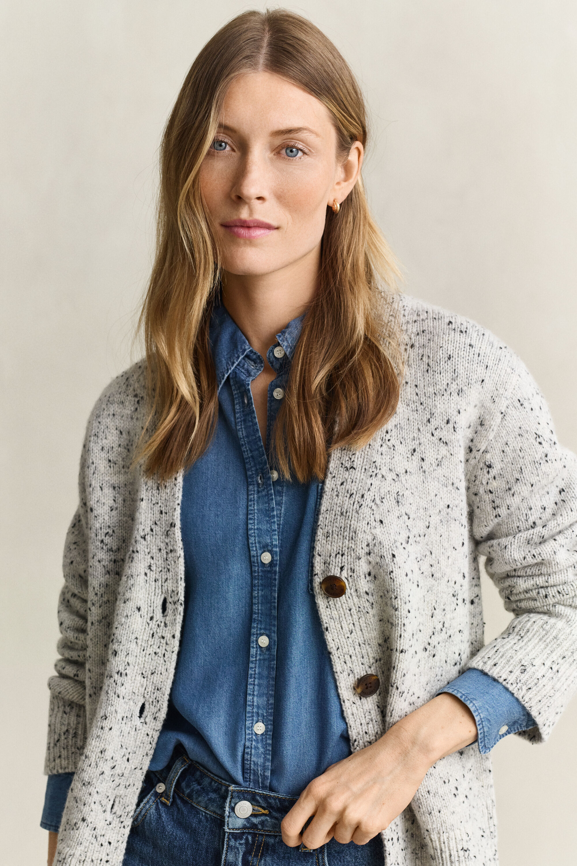 Strickjacke aus Wollmix mit Noppenstruktur