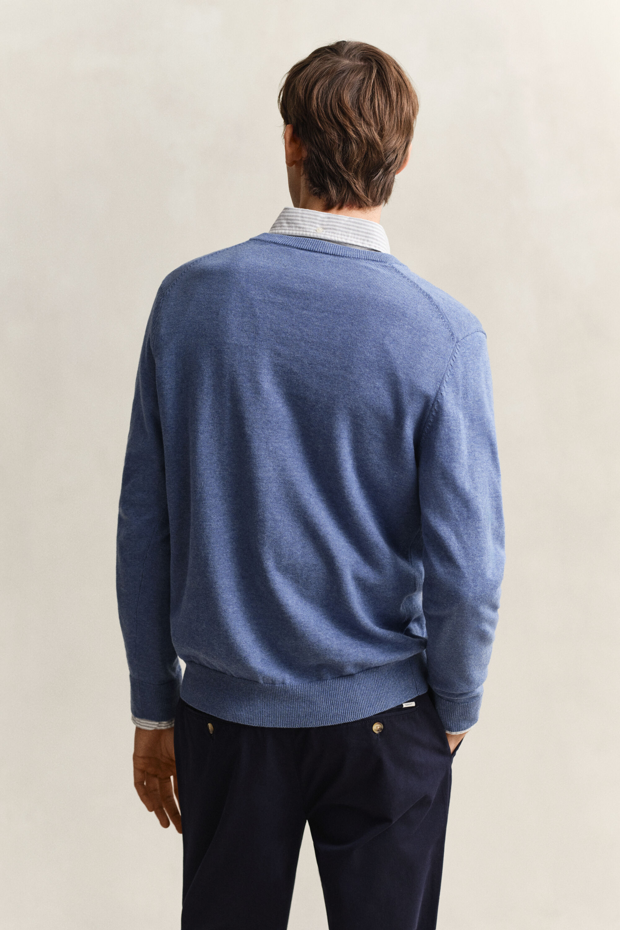 Klassischer V-Neck Pullover aus Baumwolle