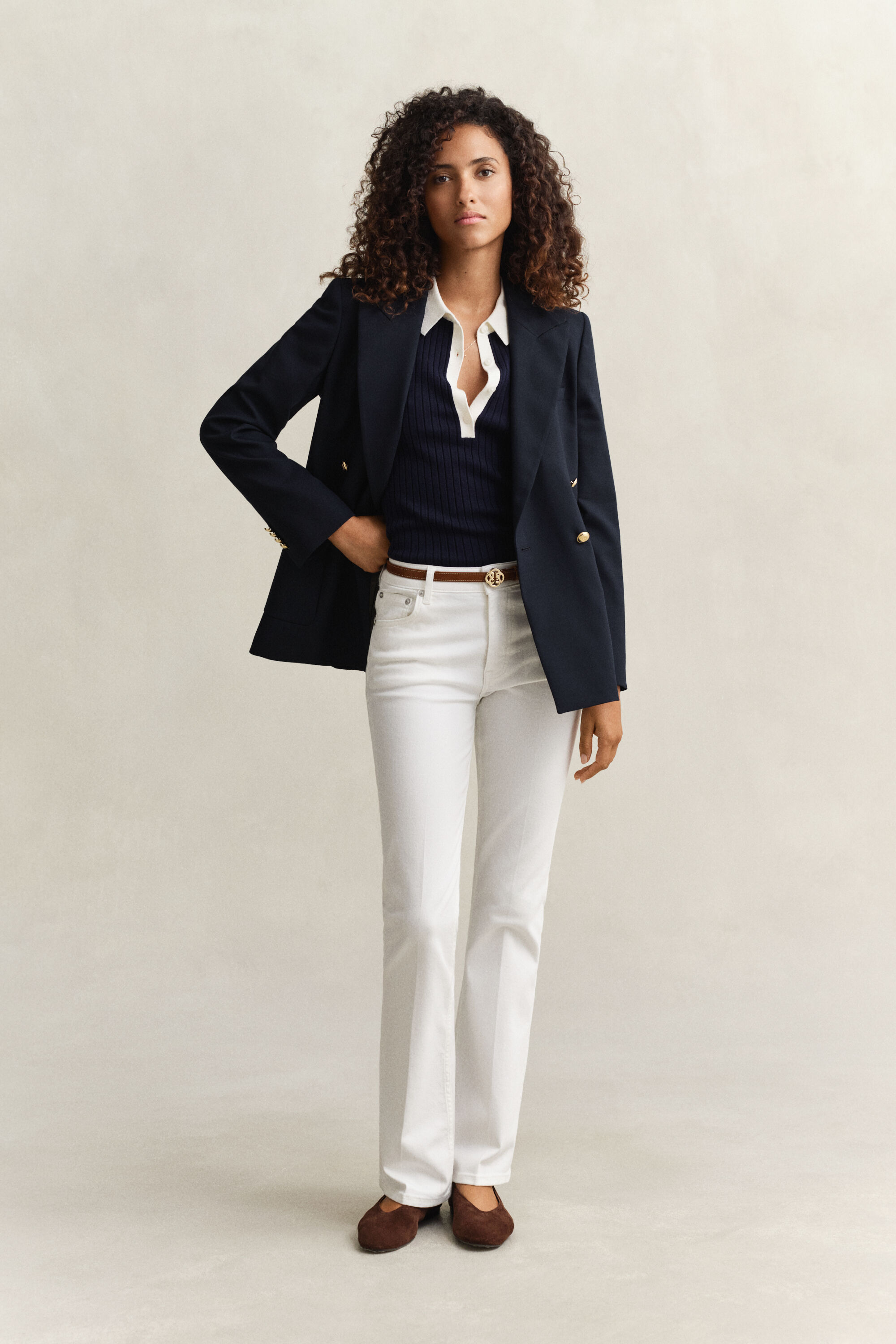 Stretch Jeans mit ausgestelltem Bein