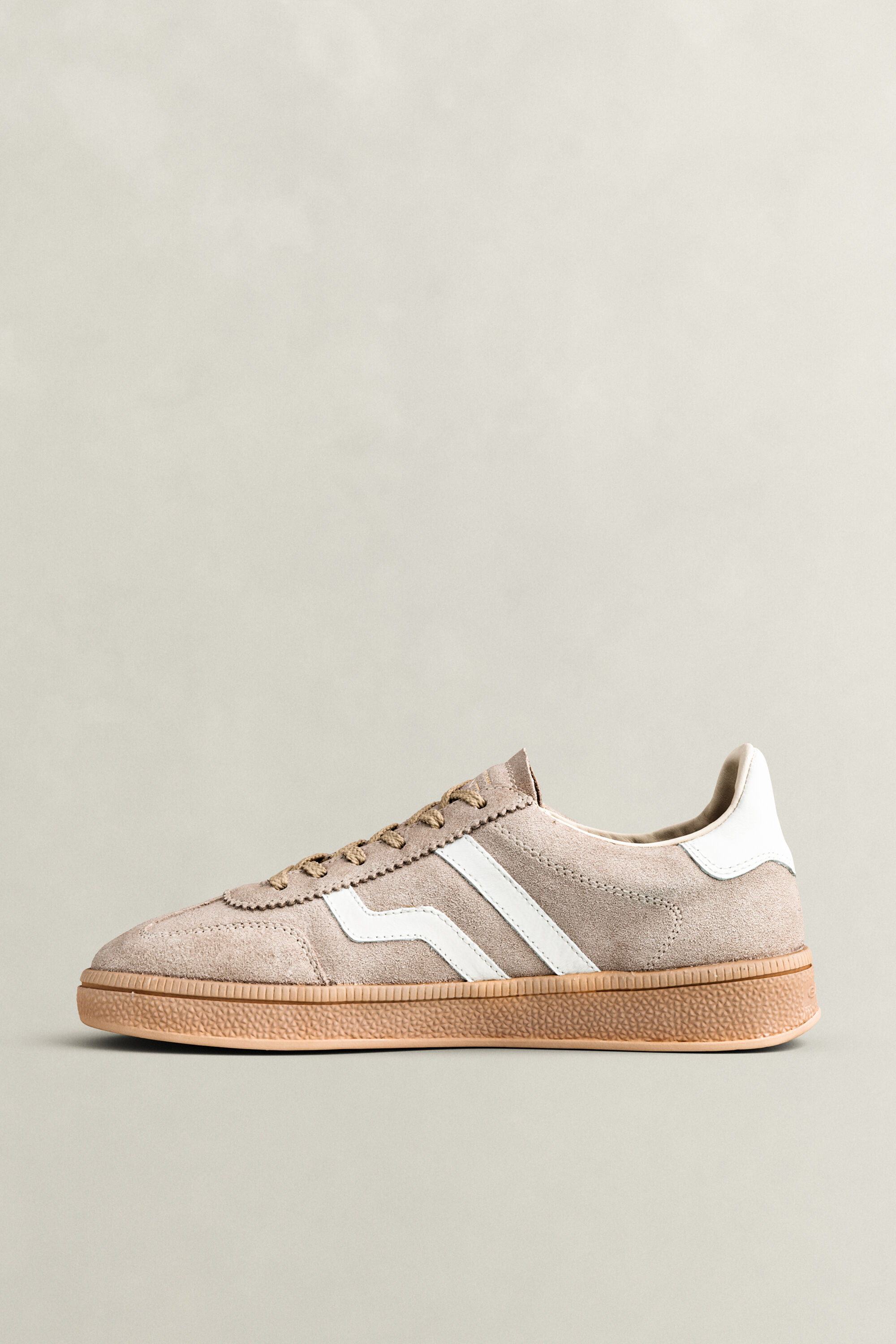 Cuzima Sneaker aus Veloursleder