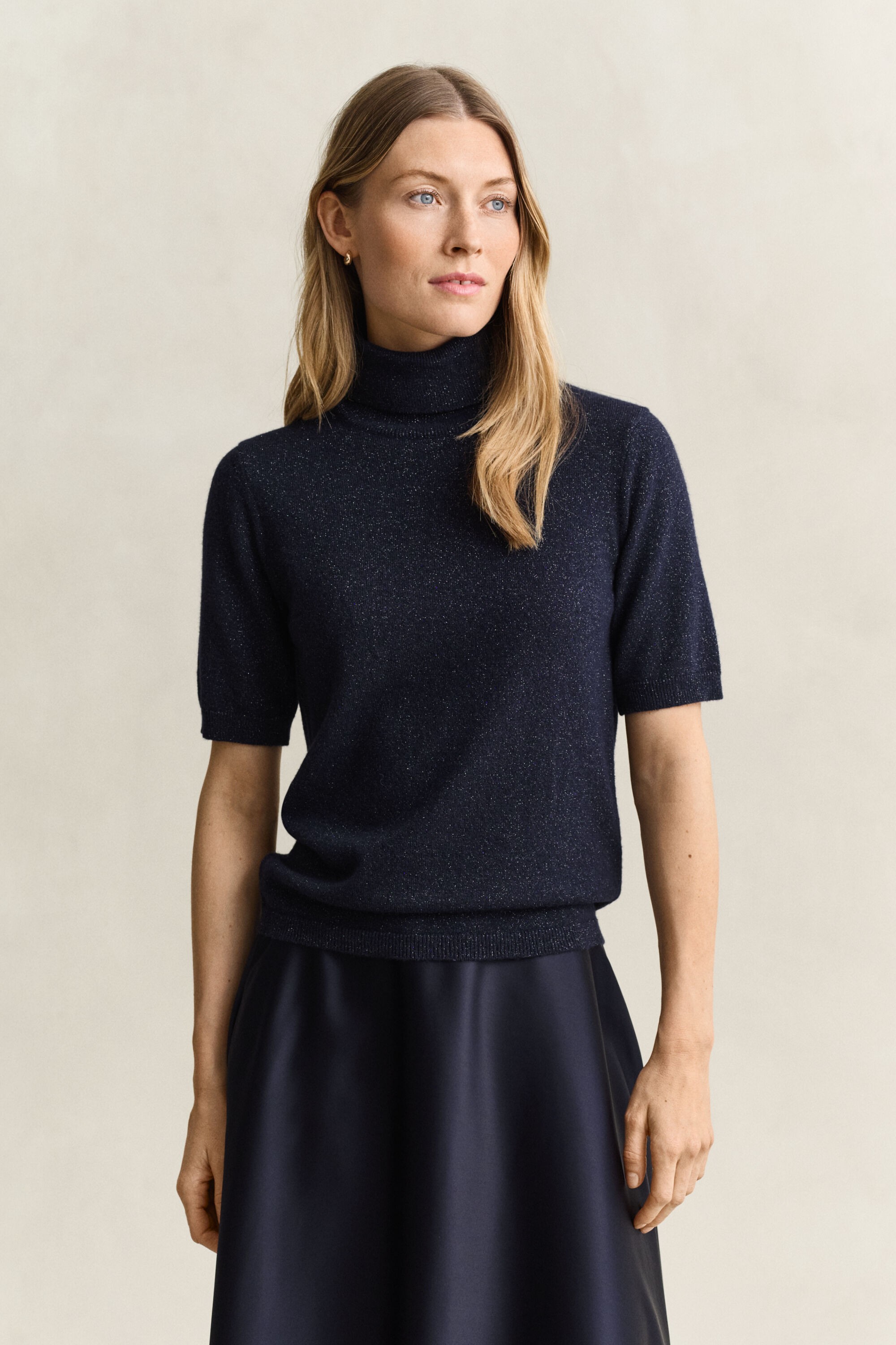 Rollkragenpullover aus Metallic-Wollgemisch