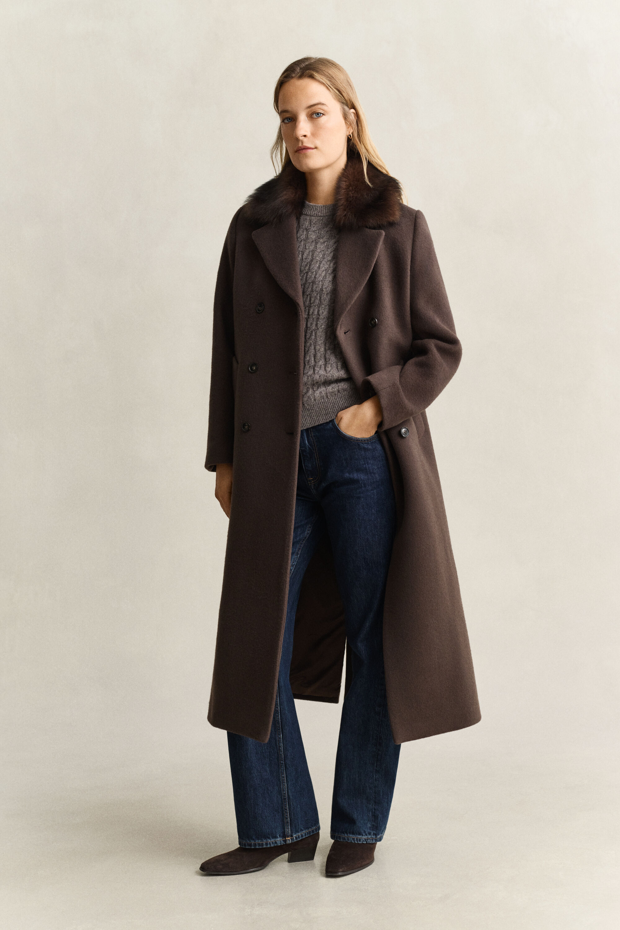 Kurzarmpullover mit Zopfmuster aus Woll-Kaschmir-Mix