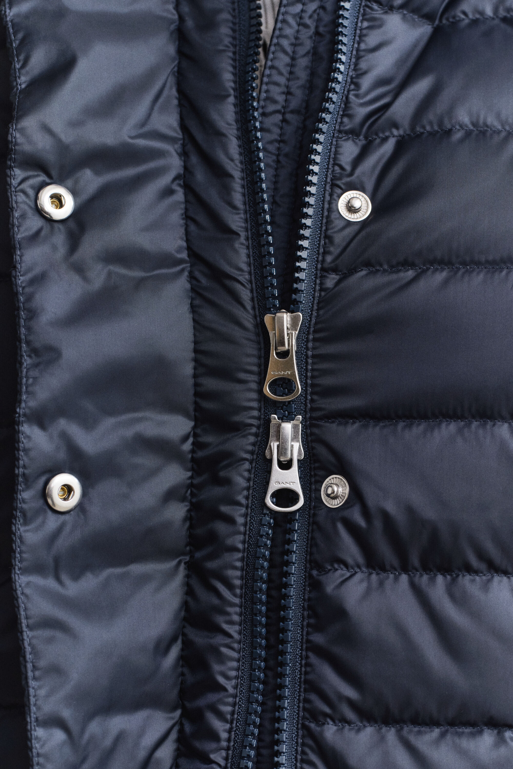 Leichte Daunenjacke
