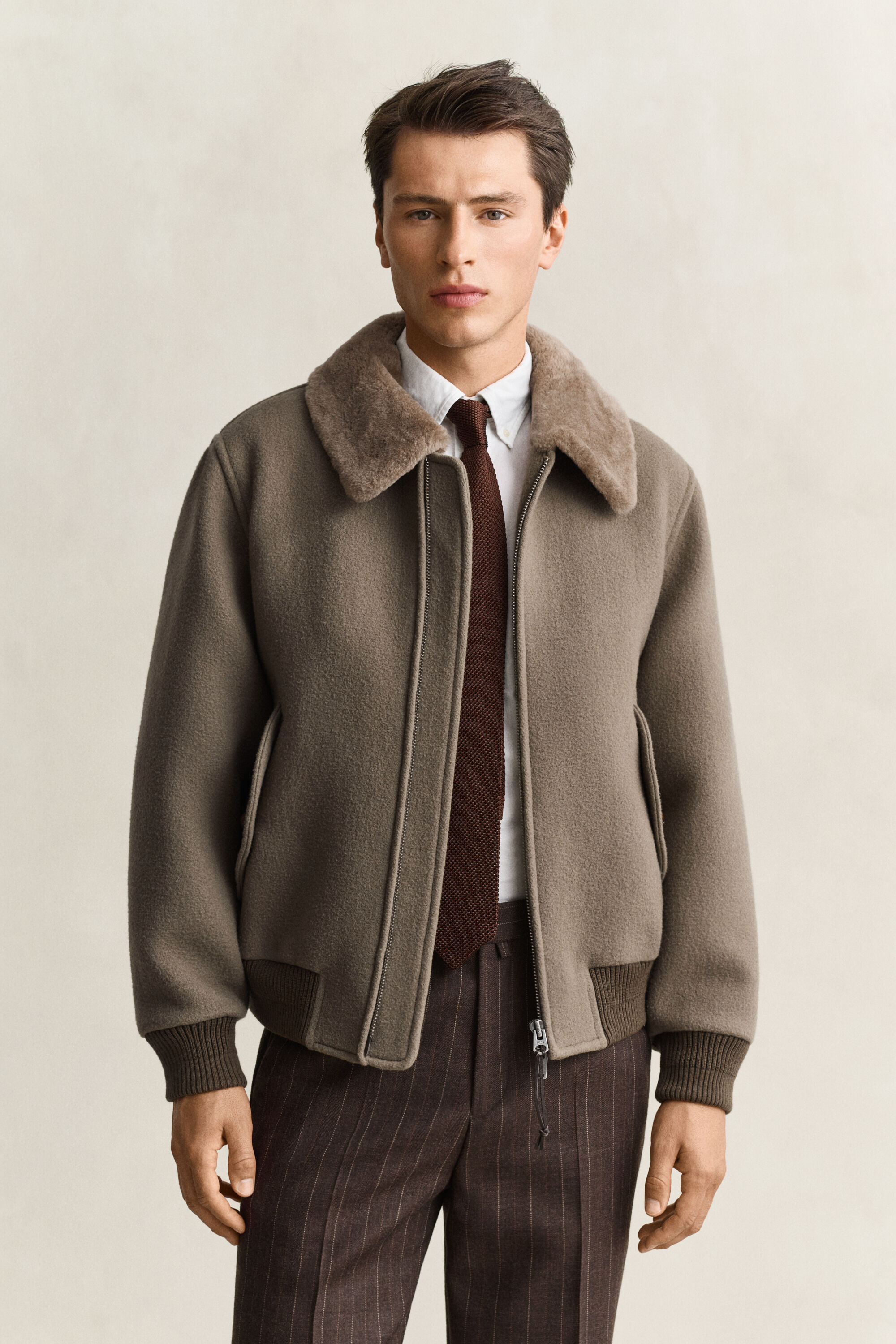 Fliegerjacke aus Wolle mit Shearlingesatz