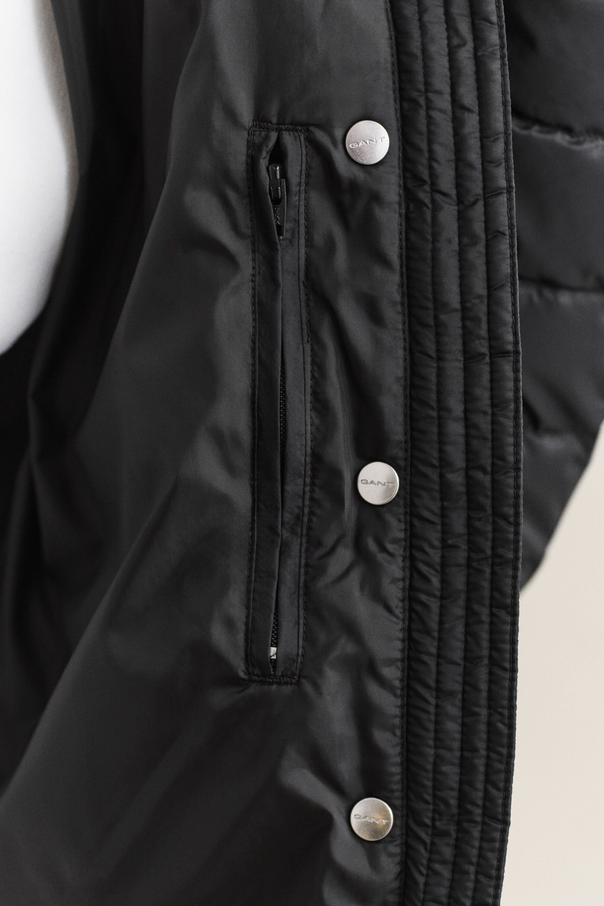 Leichte Daunenjacke