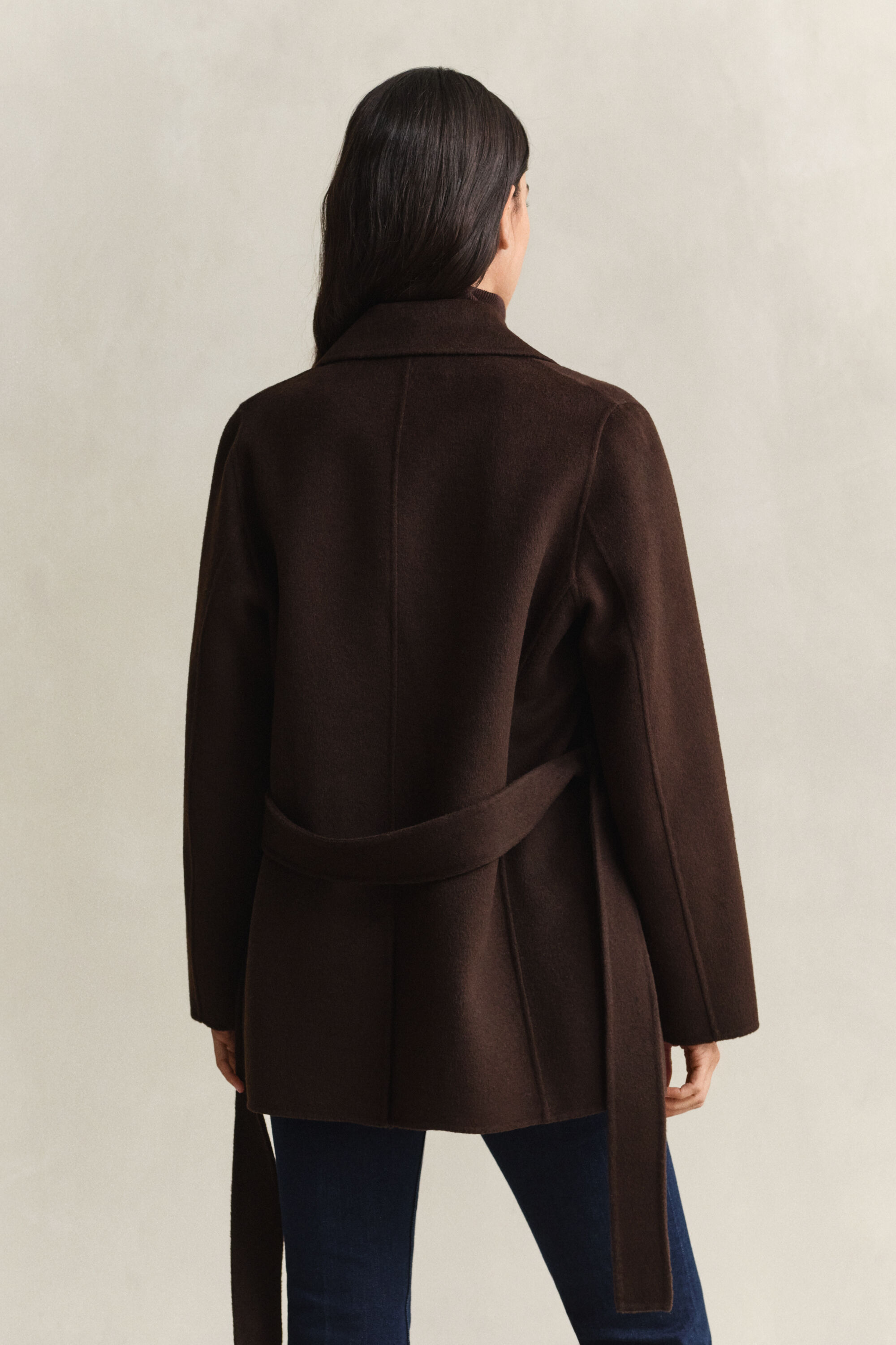 Handgenähte Jacke mit Gürtel