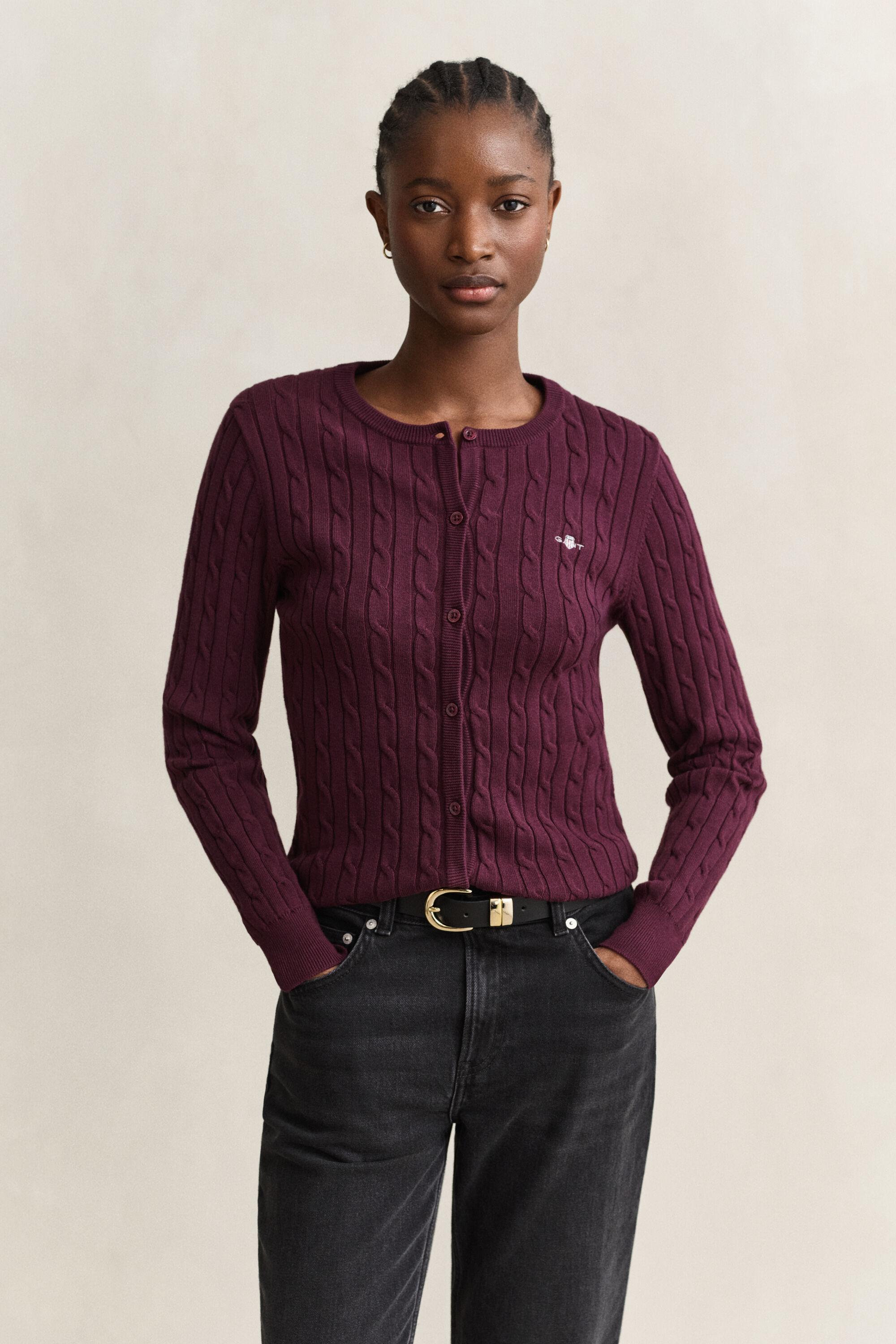Strickjacke aus Stretch-Baumwolle mit Zopfmuster