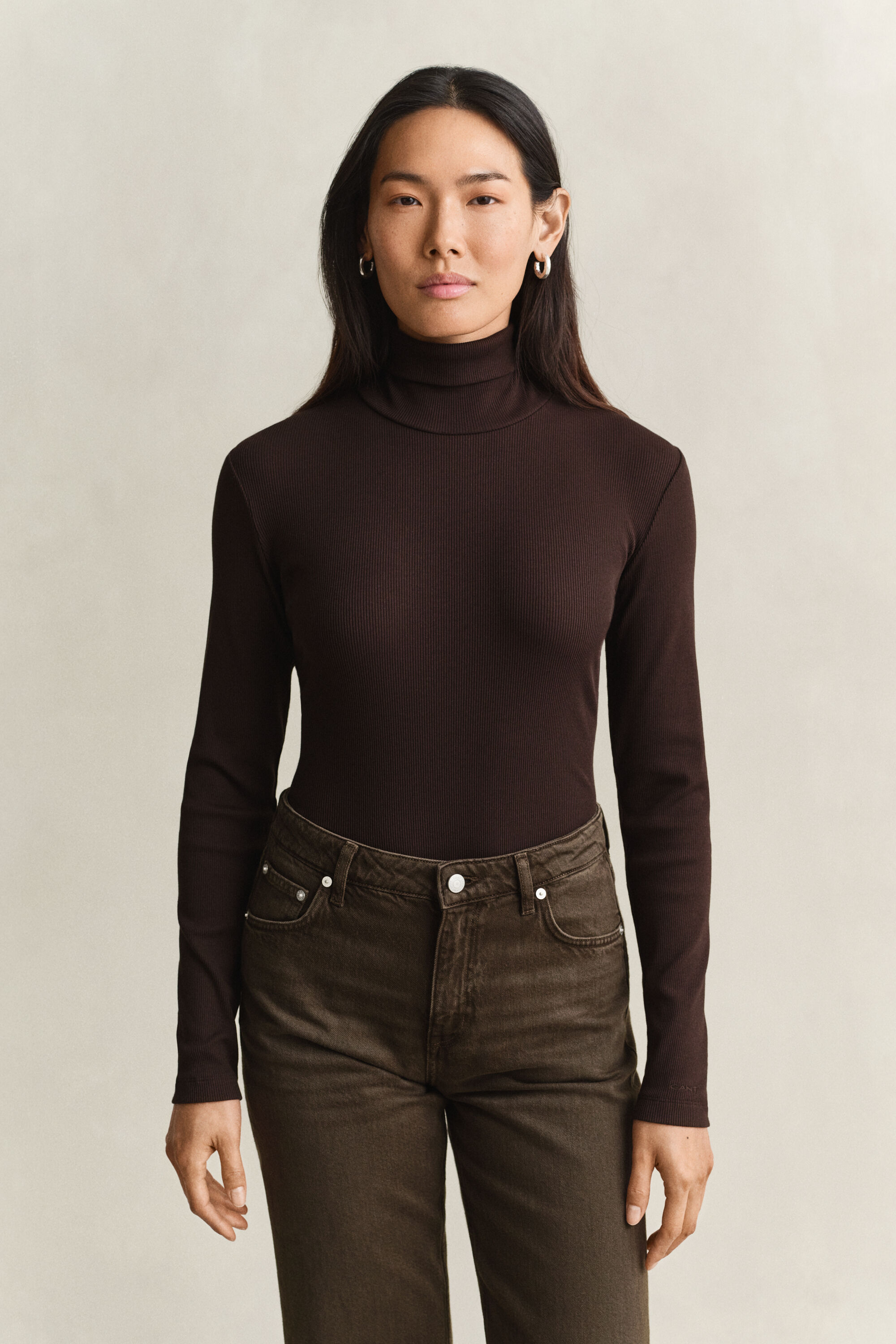 Geripptes Rollkragenshirt