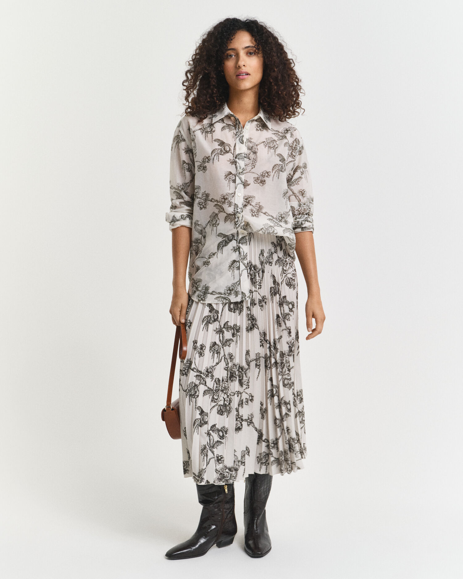 Midirock mit Falten und mit Baum-Print