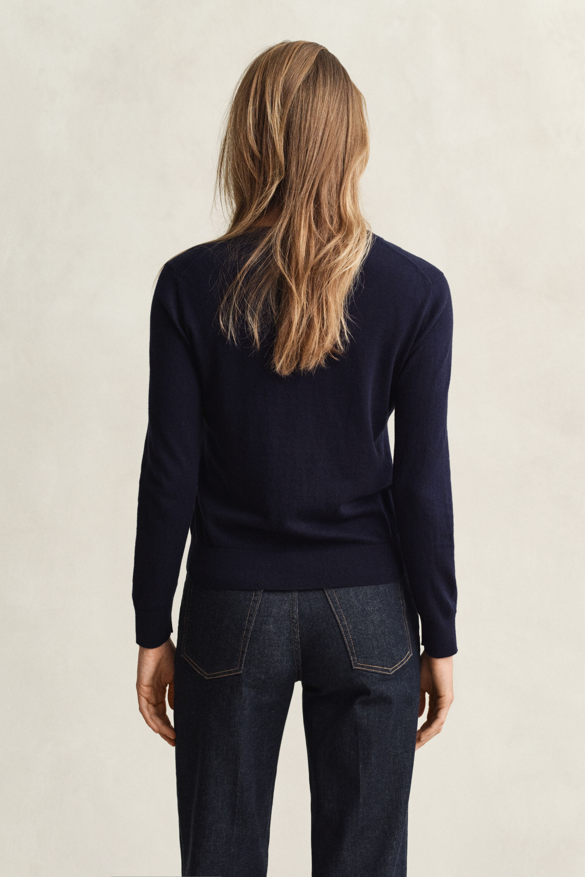 Leichte Rundhals-Strickjacke