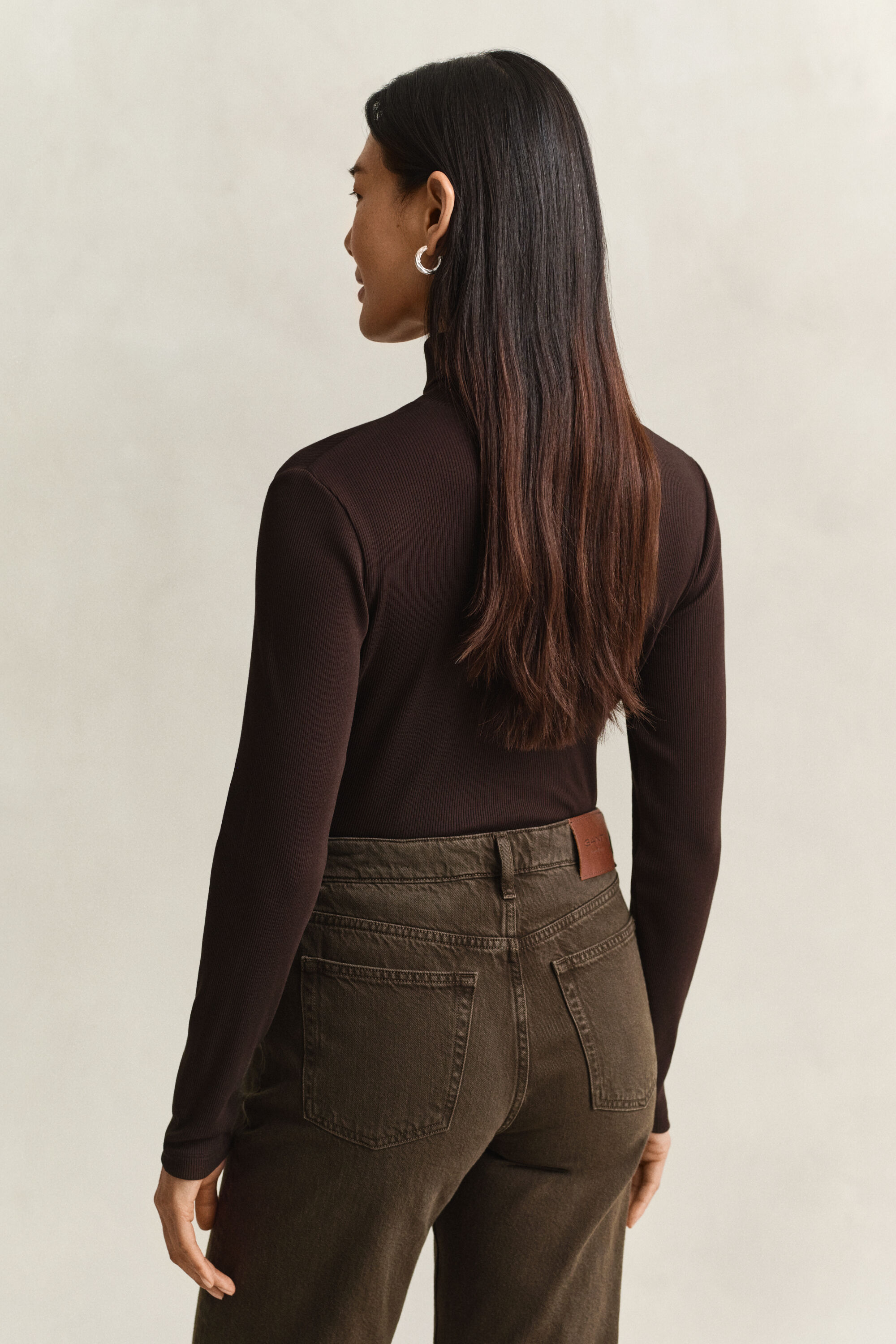 Geripptes Rollkragenshirt