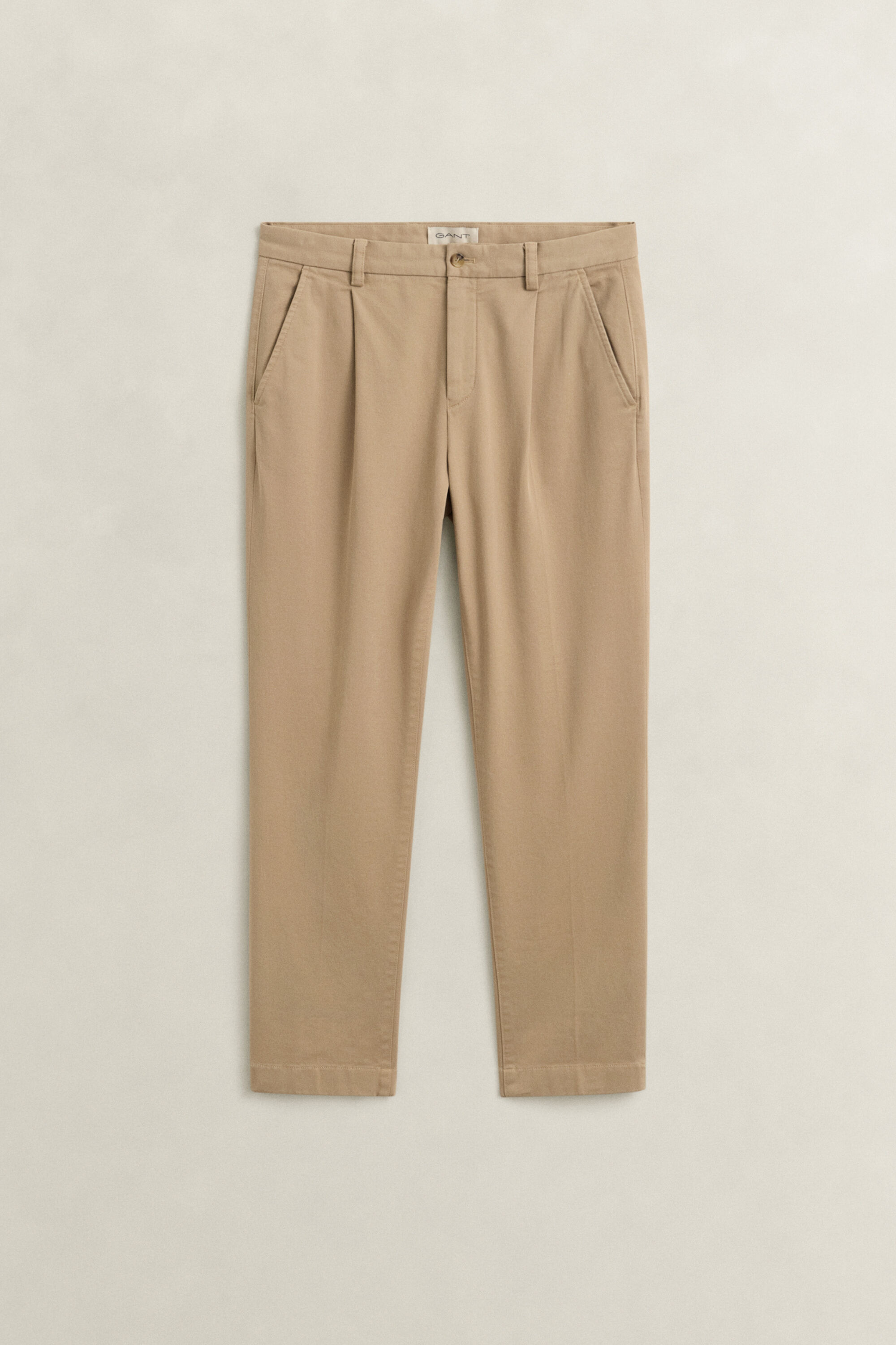 Schmal zulaufende Chinohose