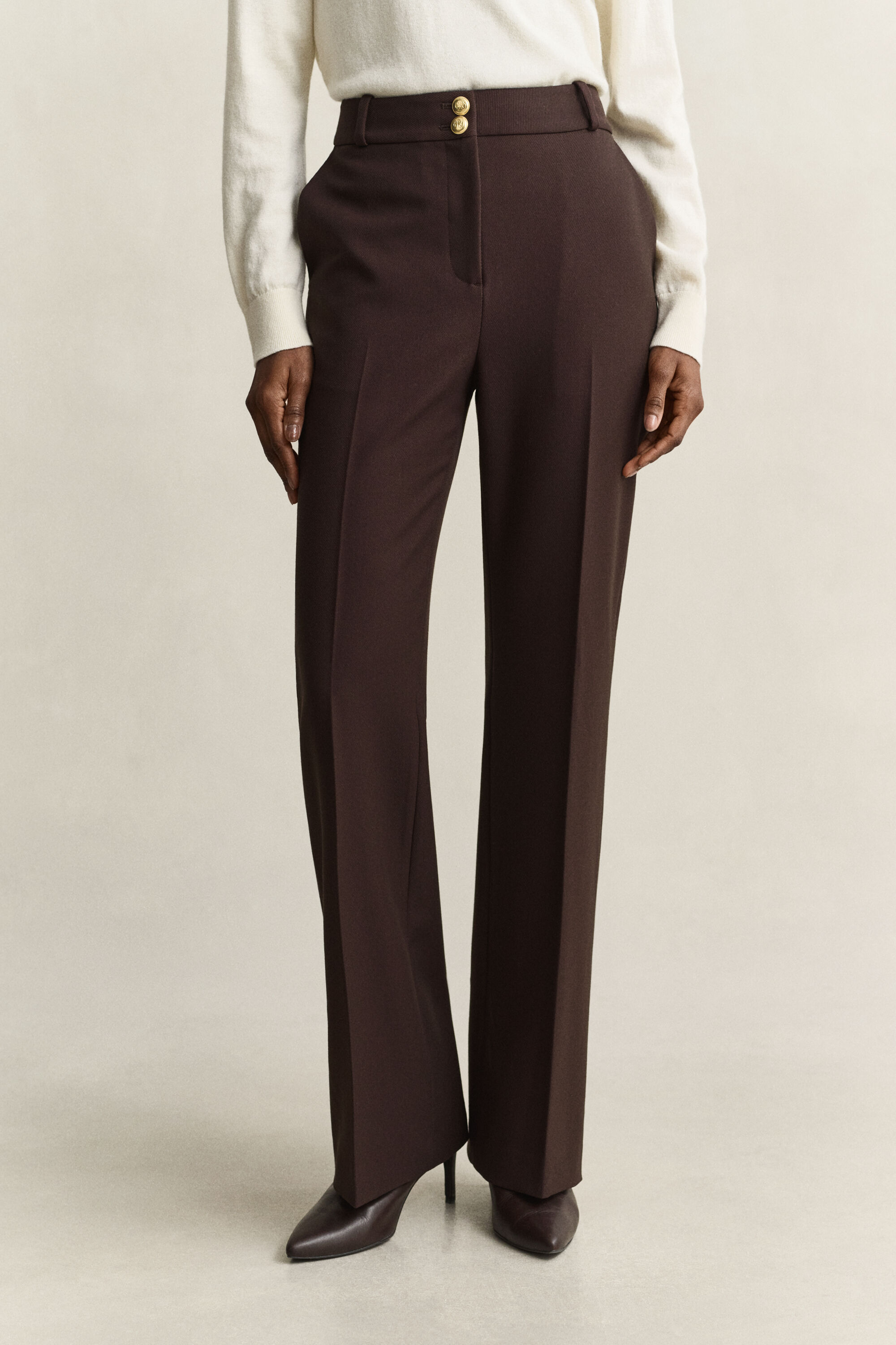 Nautical Hose mit ausgestelltem Bein