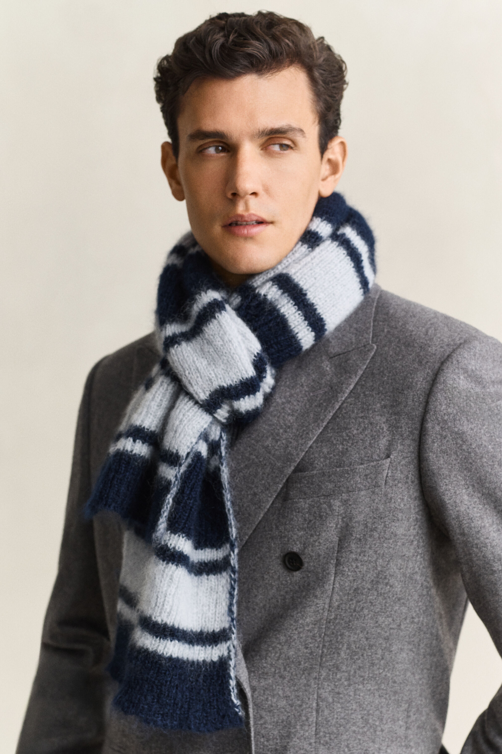 Gestreifter Mohair-Schal