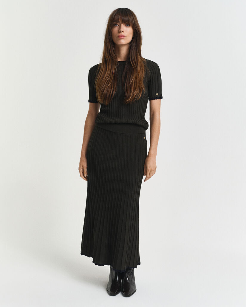 Gerippter Strickrock in Kontrastfarben