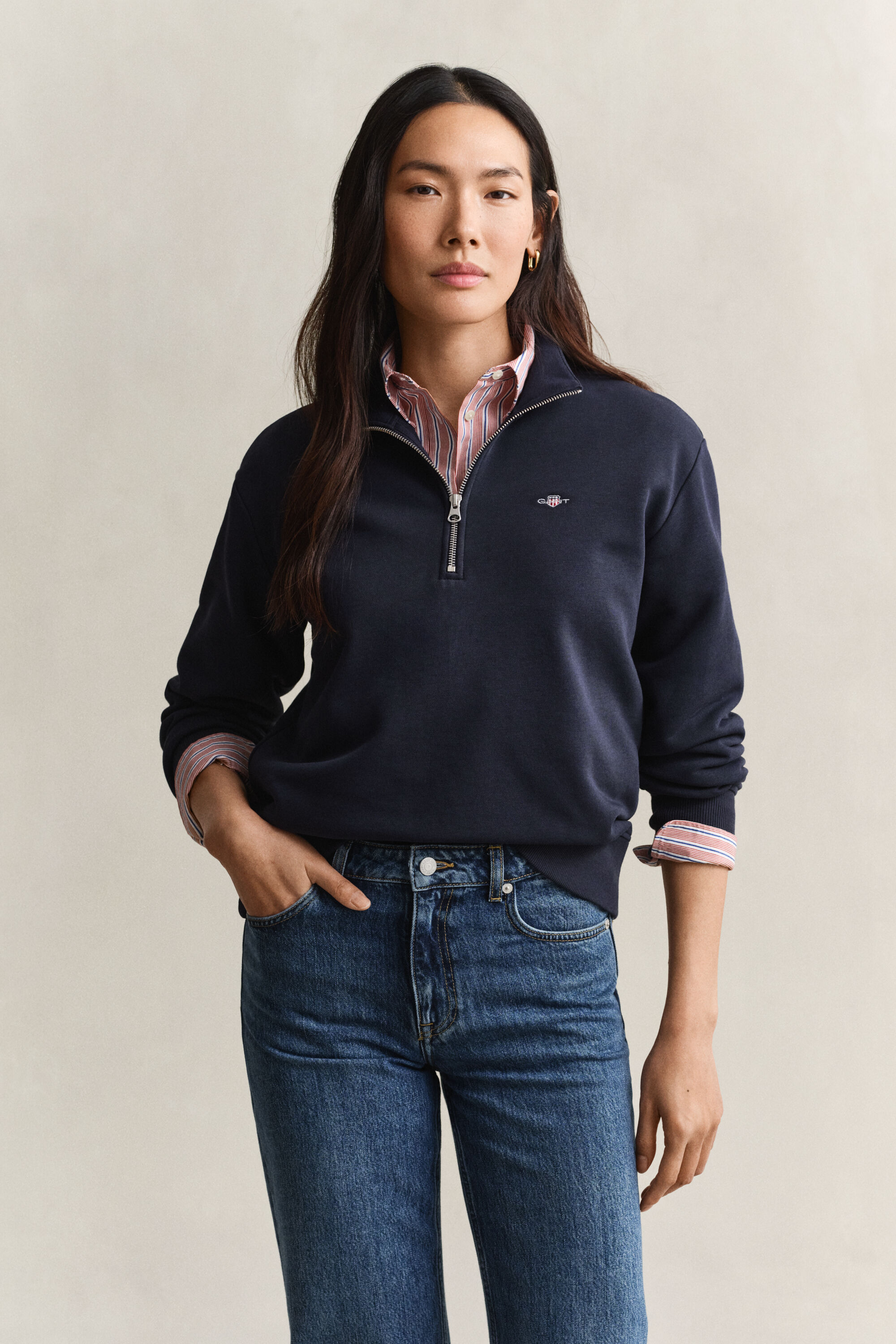 Shield Sweatshirt mit Reißverschlusskragen