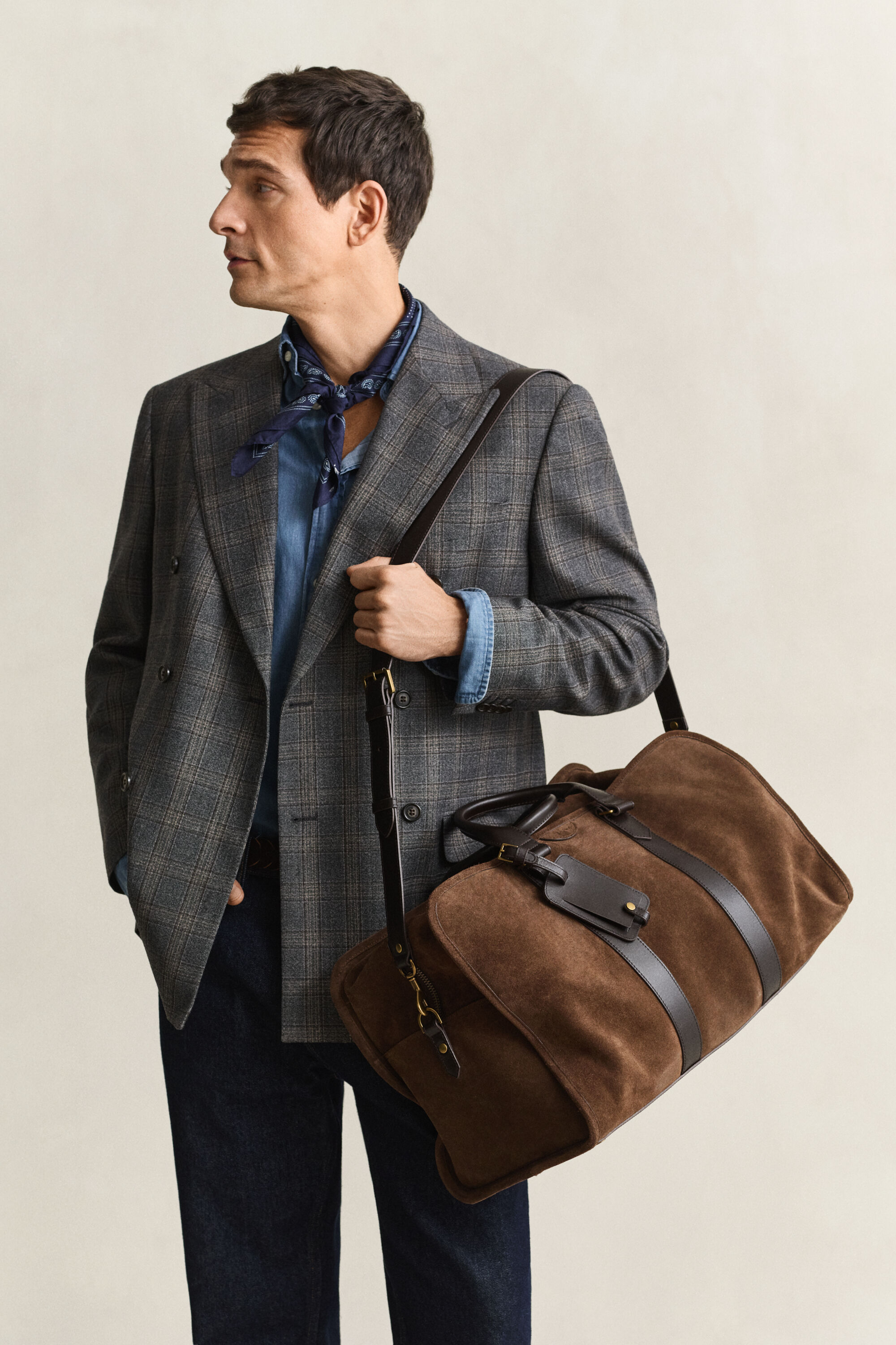 Duffel Bag aus Veloursleder