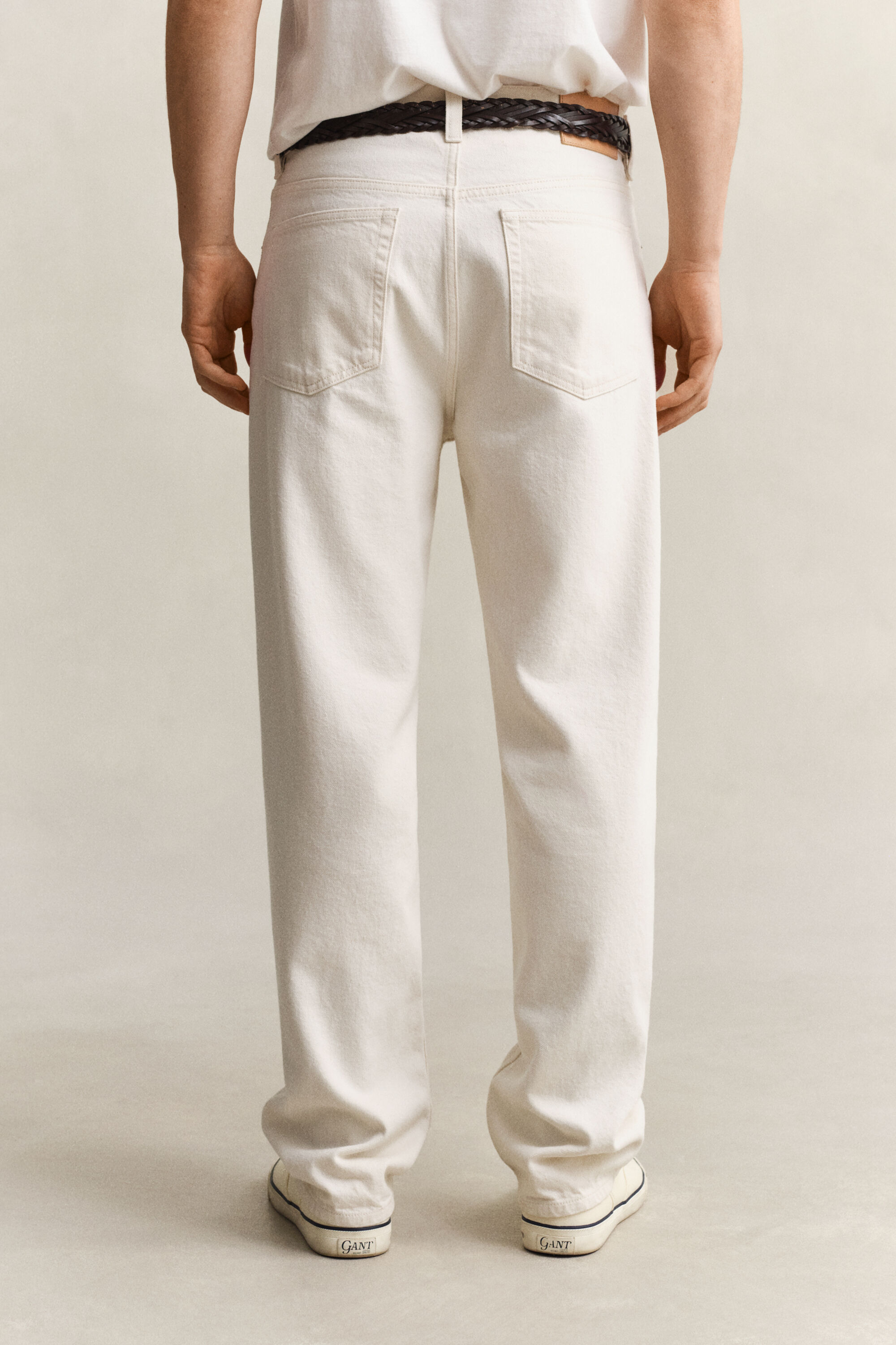 Ecrufarbene Straight Fit Jeans