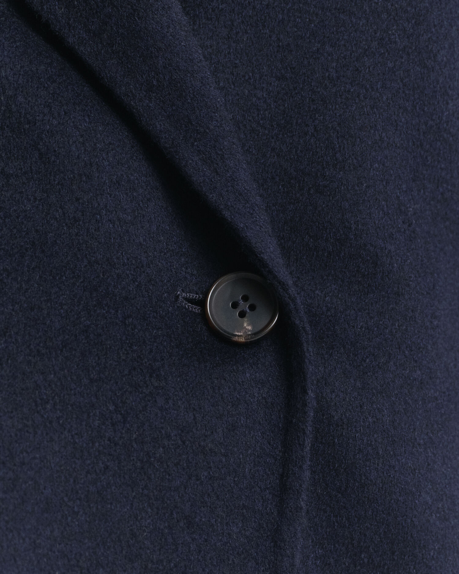 Handgenähte Jacke mit Gürtel