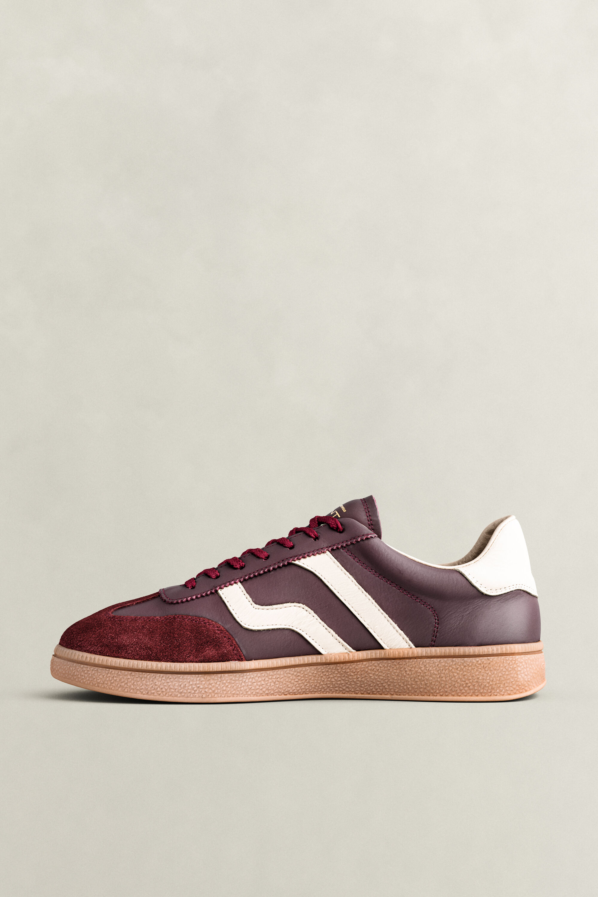 Cuzmo Sneaker aus Glatt- und Veloursleder