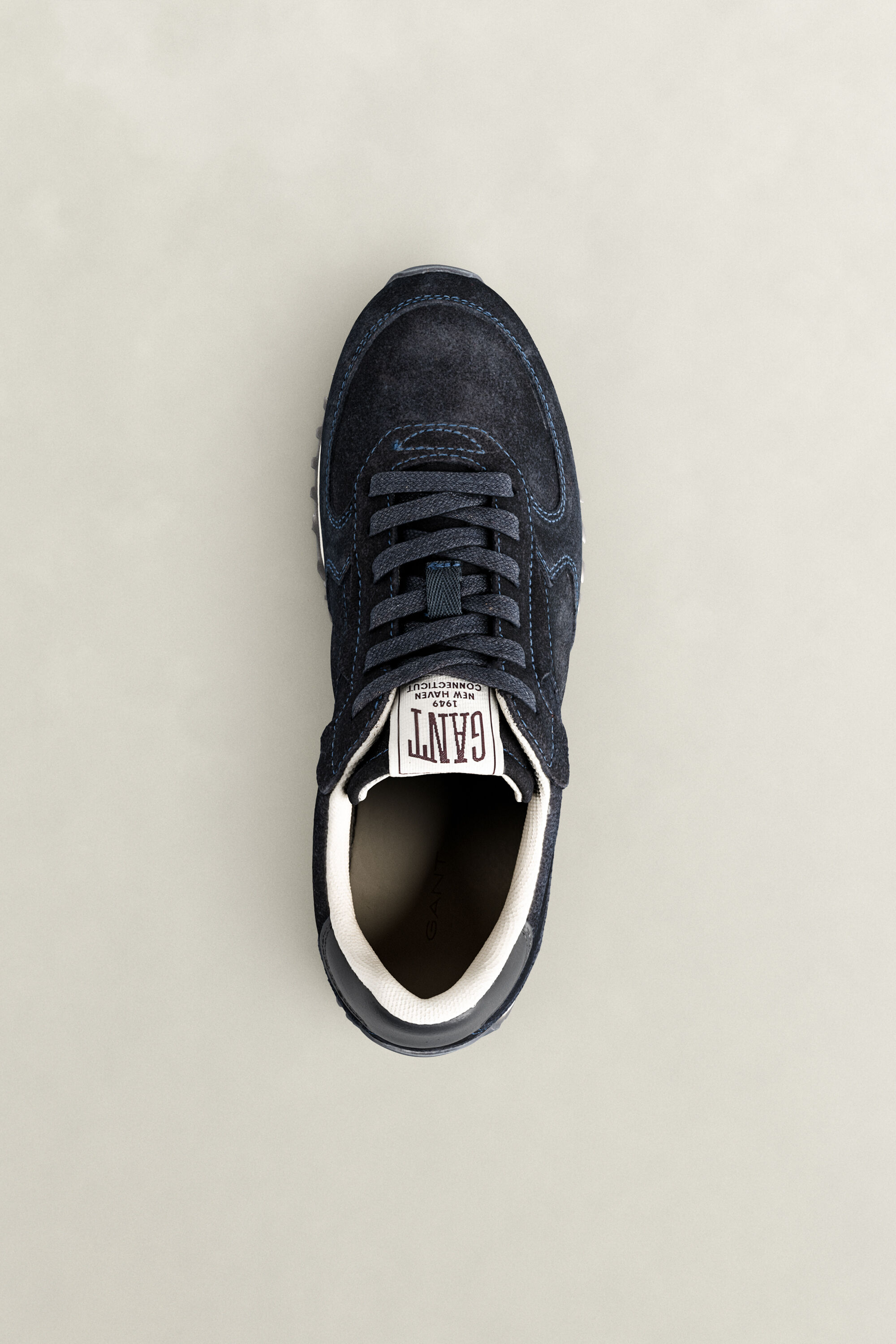 Beja Sneaker aus Veloursleder