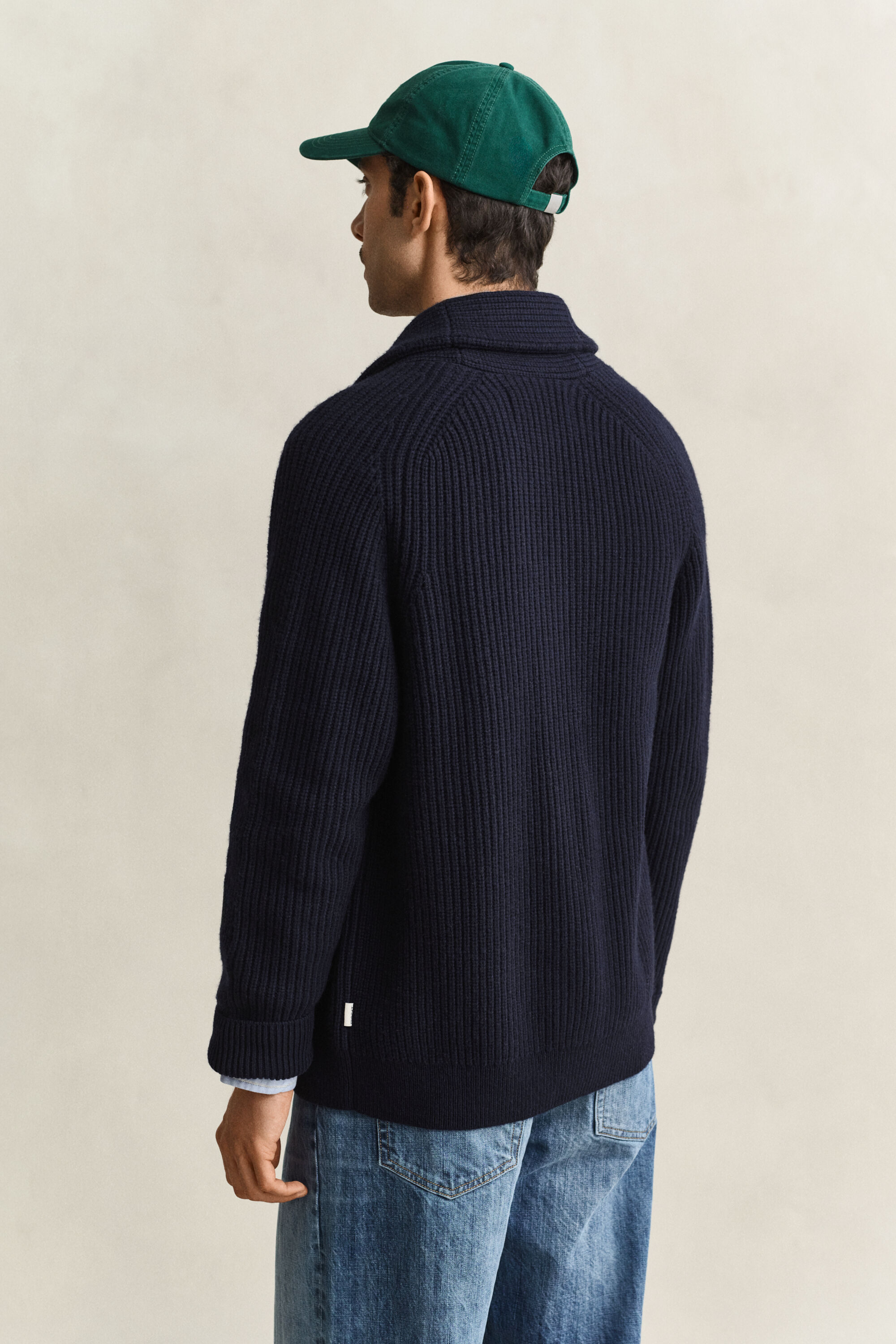 Gerippte Strickjacke aus Wollgemisch