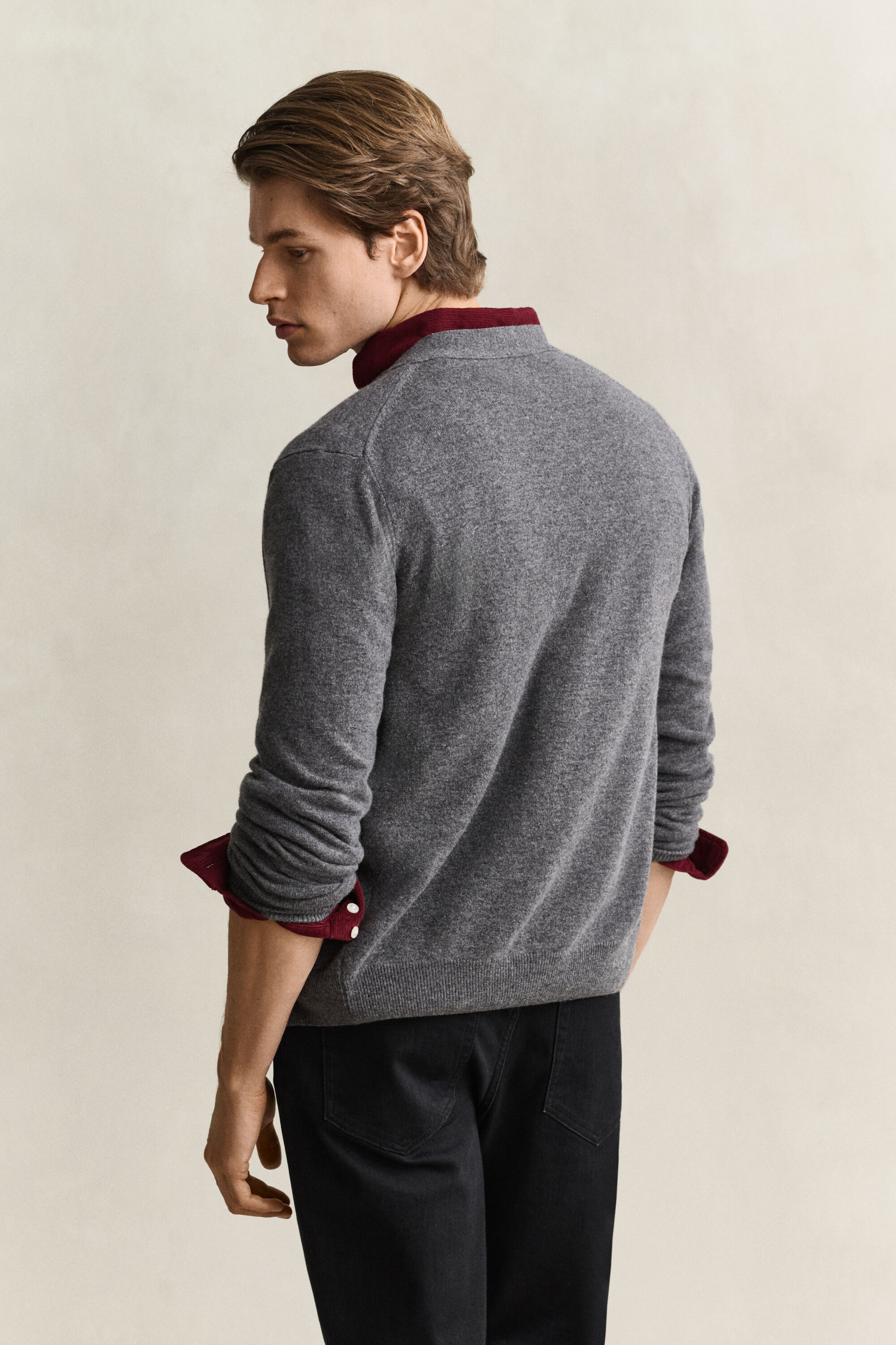 V-Neck Strickjacke aus Lambswool