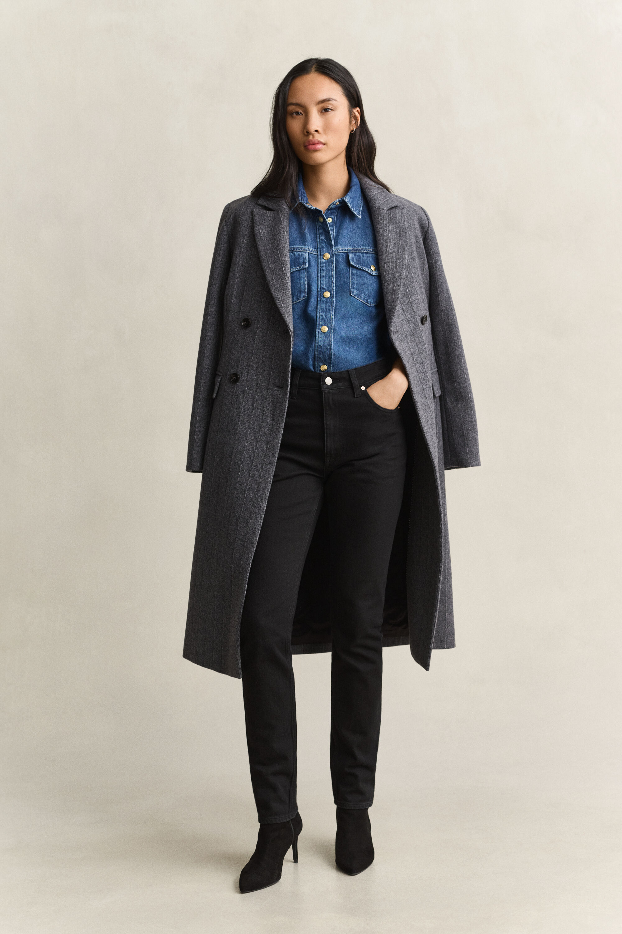 Slim Fit High-Waisted Jeans