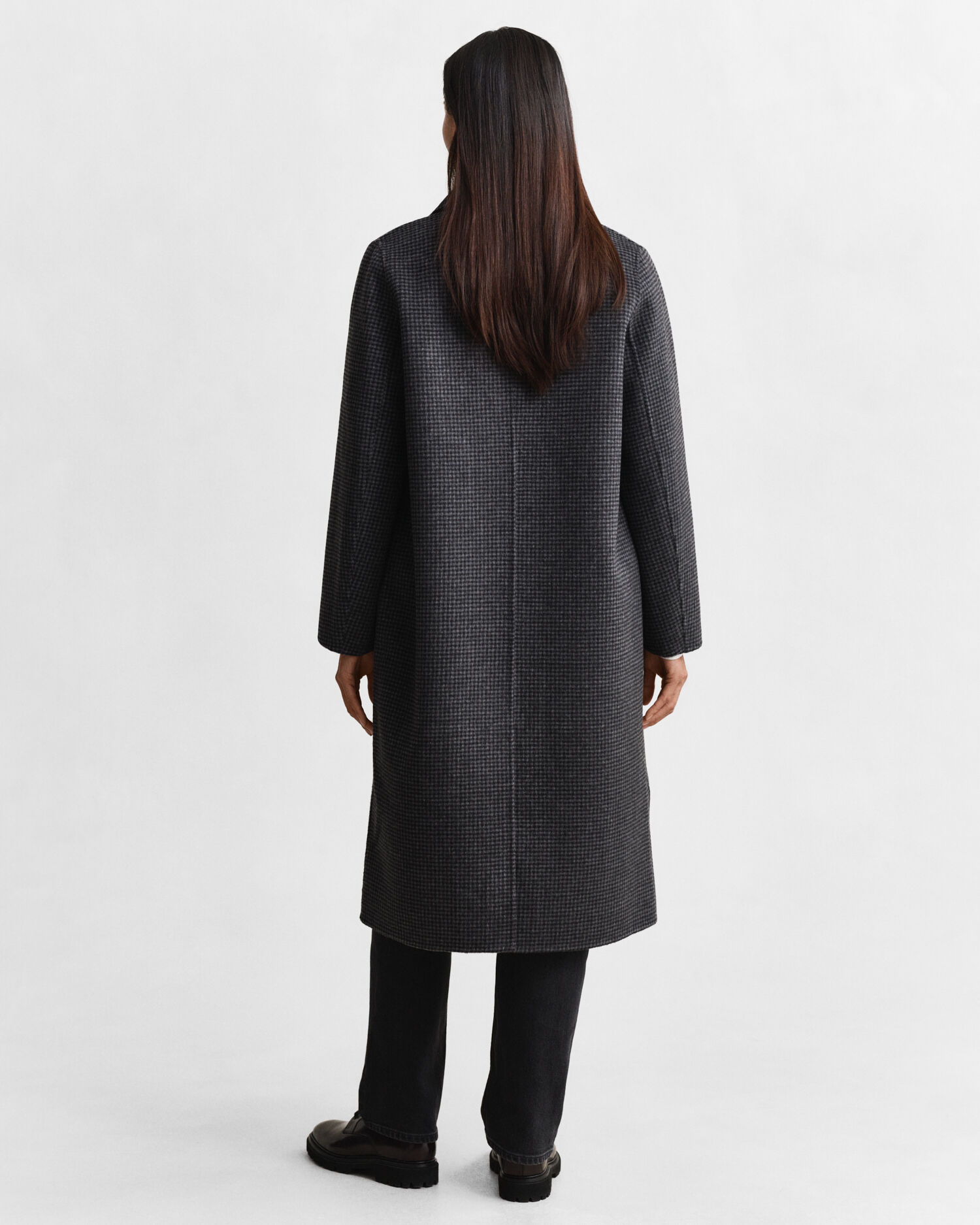 Handgenähter Mantel mit Karomuster