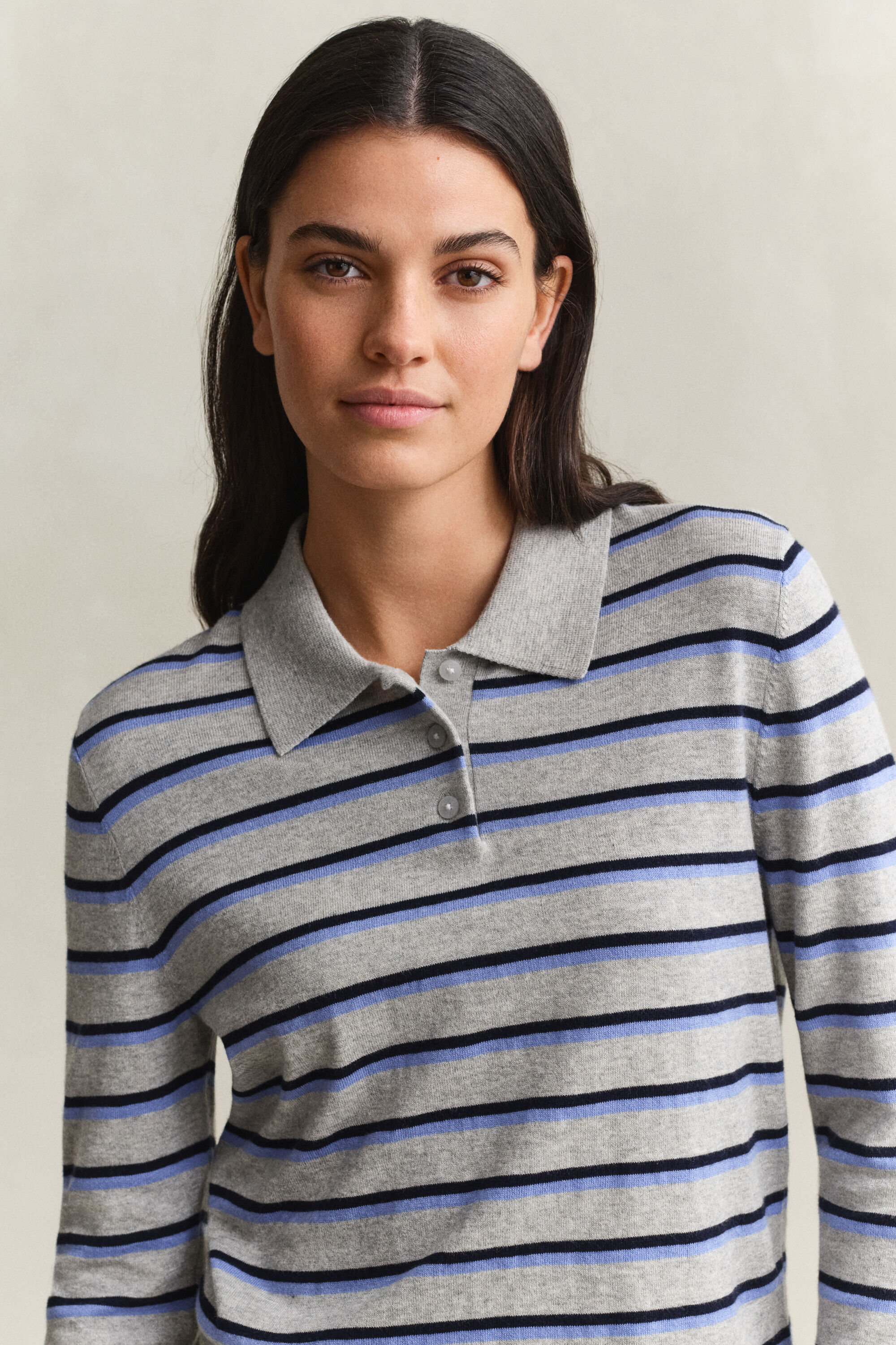 Gestreifter Feinstrickpullover