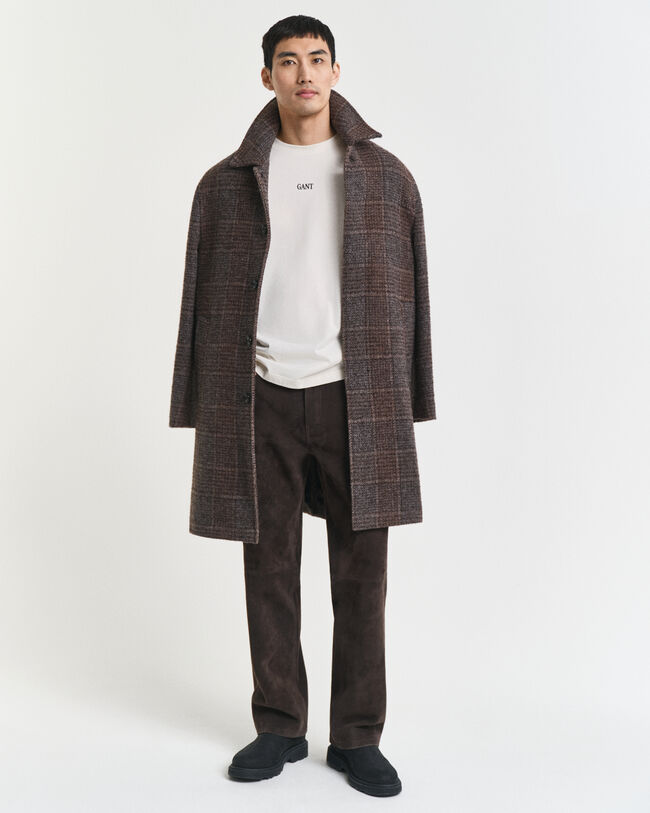 T-Shirt mit kleiner Grafik